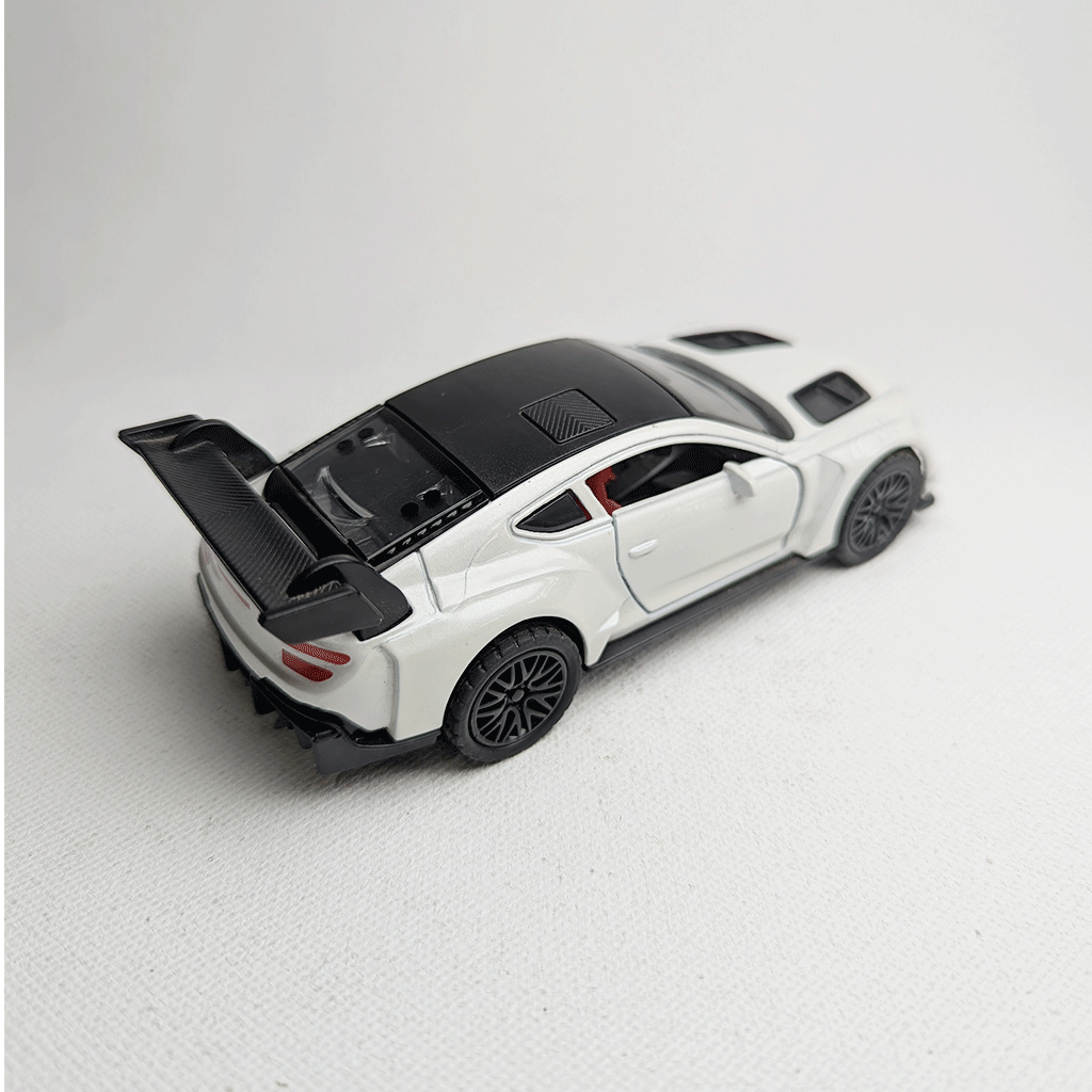 1:36 Continental GT3 Metal Car Diecast White
