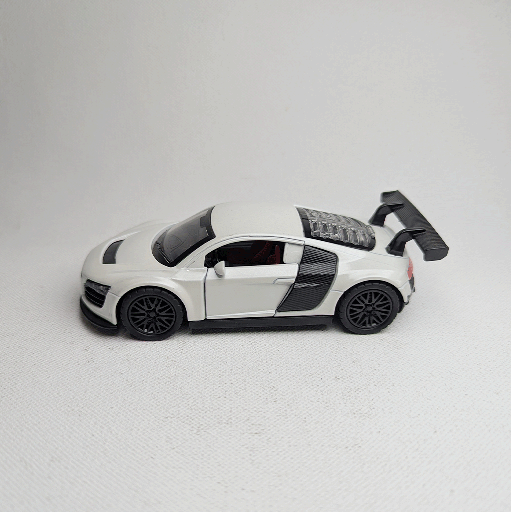 1:36 R8 Metal Car Diecast White