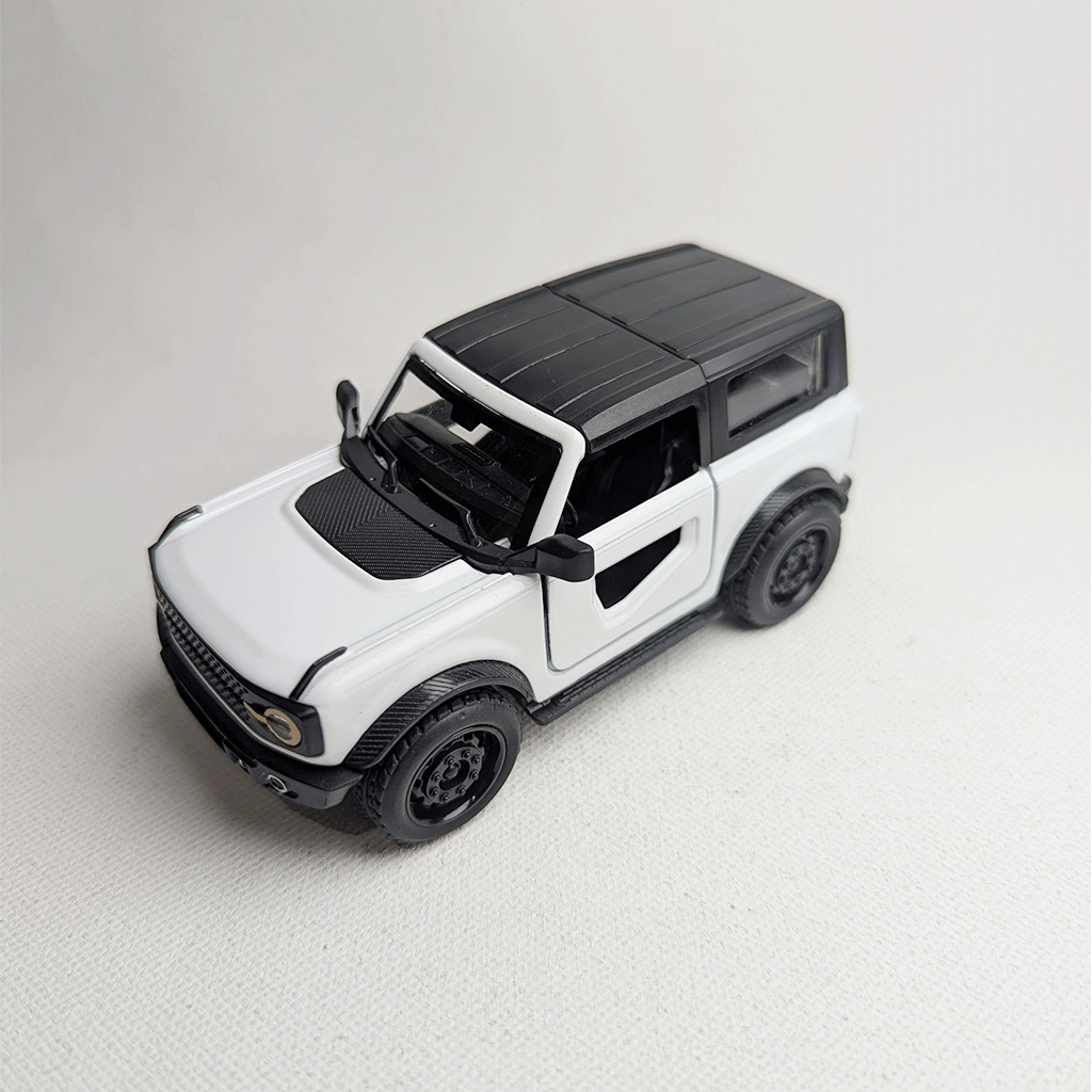 1:36 Bronco Metal Car Diecast White