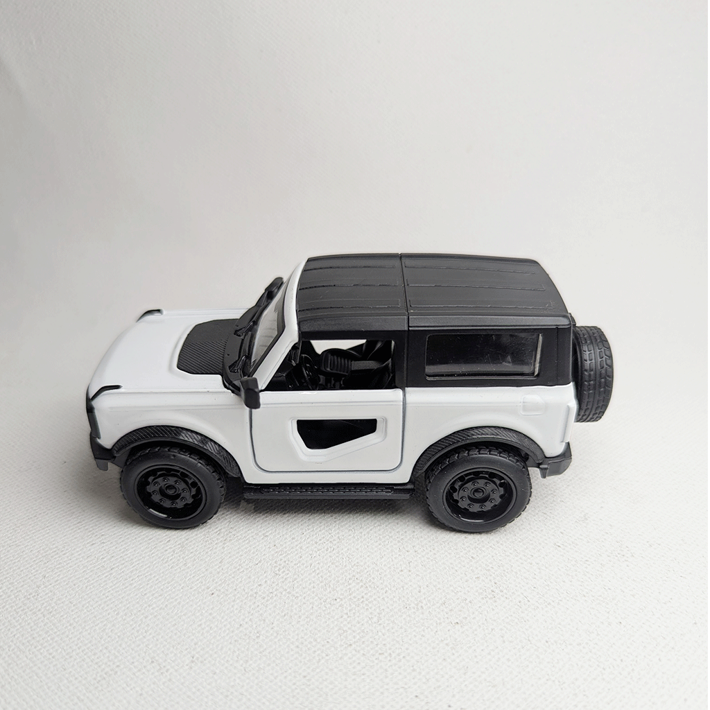 1:36 Bronco Metal Car Diecast White