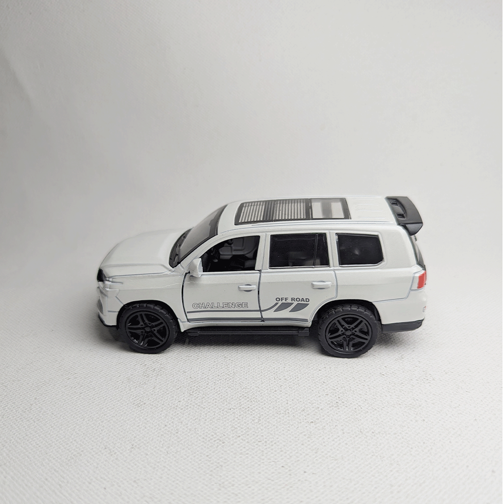1:36 Land Cruiser Metal Car Diecast White