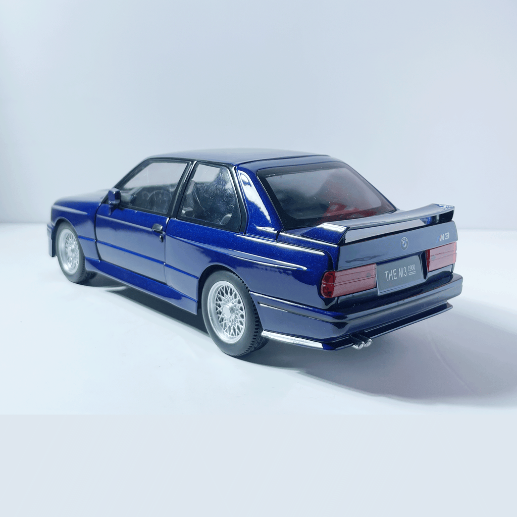 1:24 BMW M3 E30 Blue