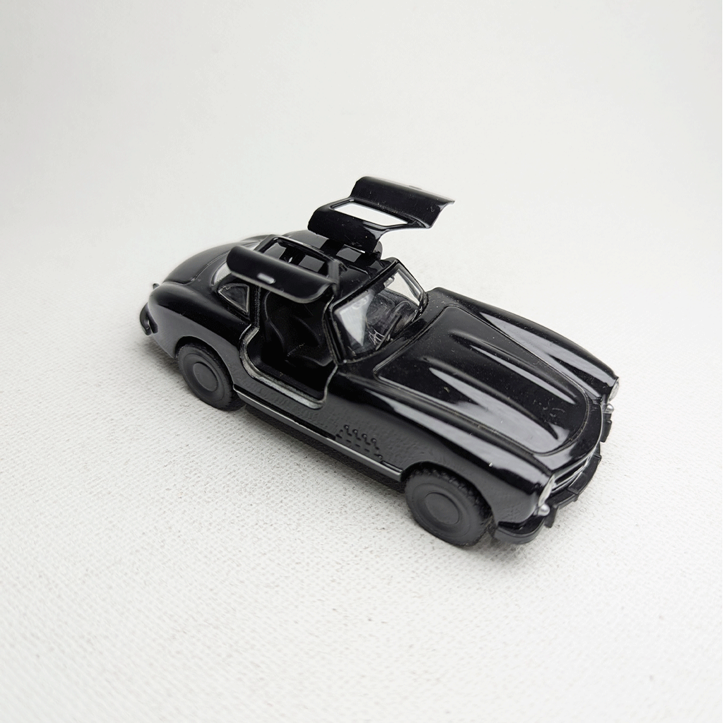 1:43 Benz SL300 Vintage Metal Diecast Black
