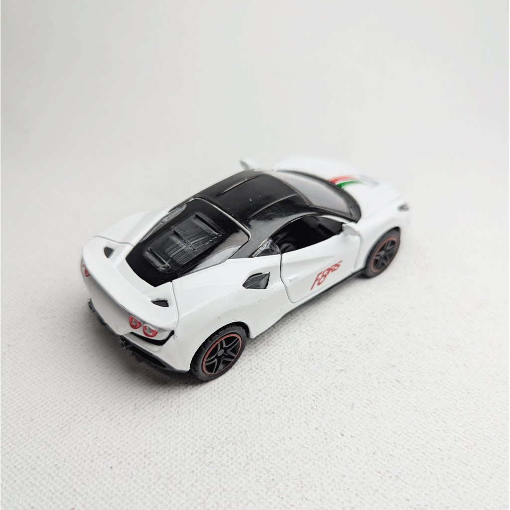 1:43 Ferari Metal Diecast White