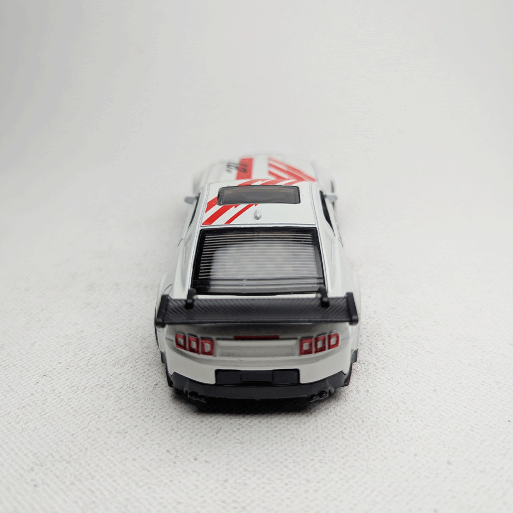 1:43 Mustang White Metal Diecast with Red Grafics