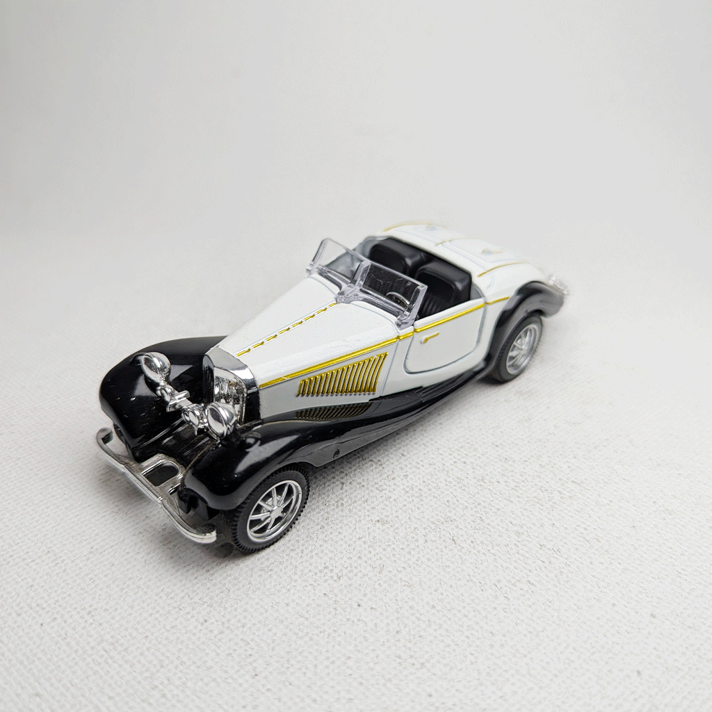 1:43 Vintge 70s Metal Diecast White Open Roof