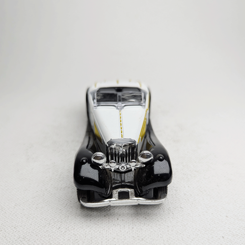 1:43 Vintge 70s Metal Diecast White Open Roof