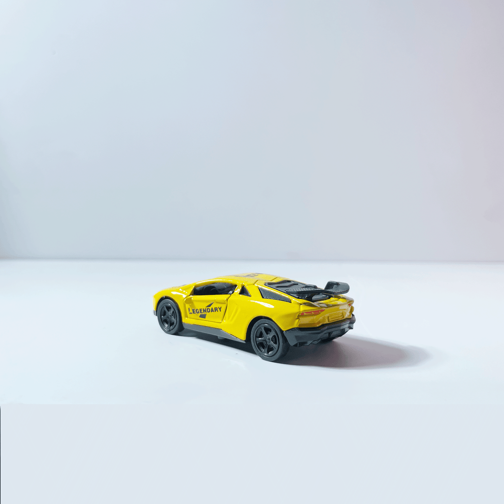 1:64 Lamborghini Yellow