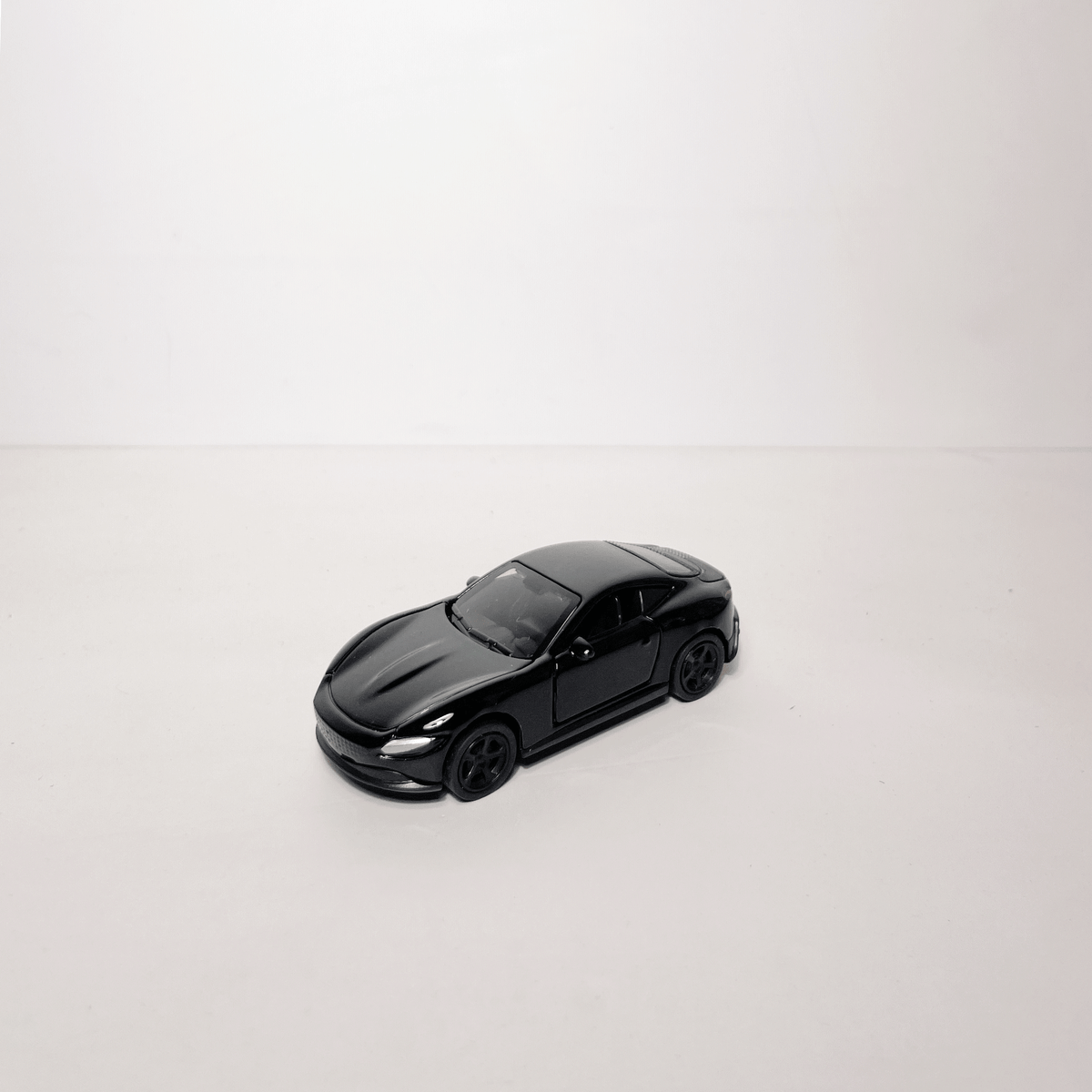 1:64 Roma Black