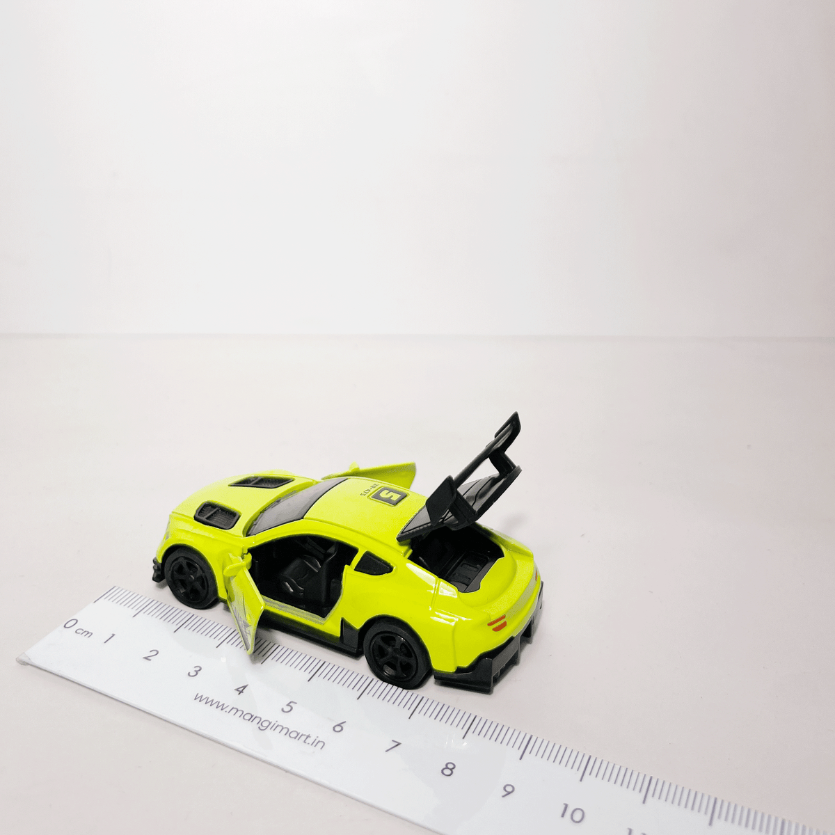1:64 GT Lime Yellow
