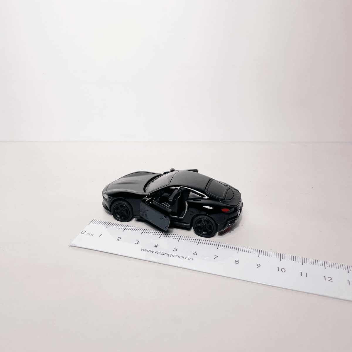 1:64 Roma Black