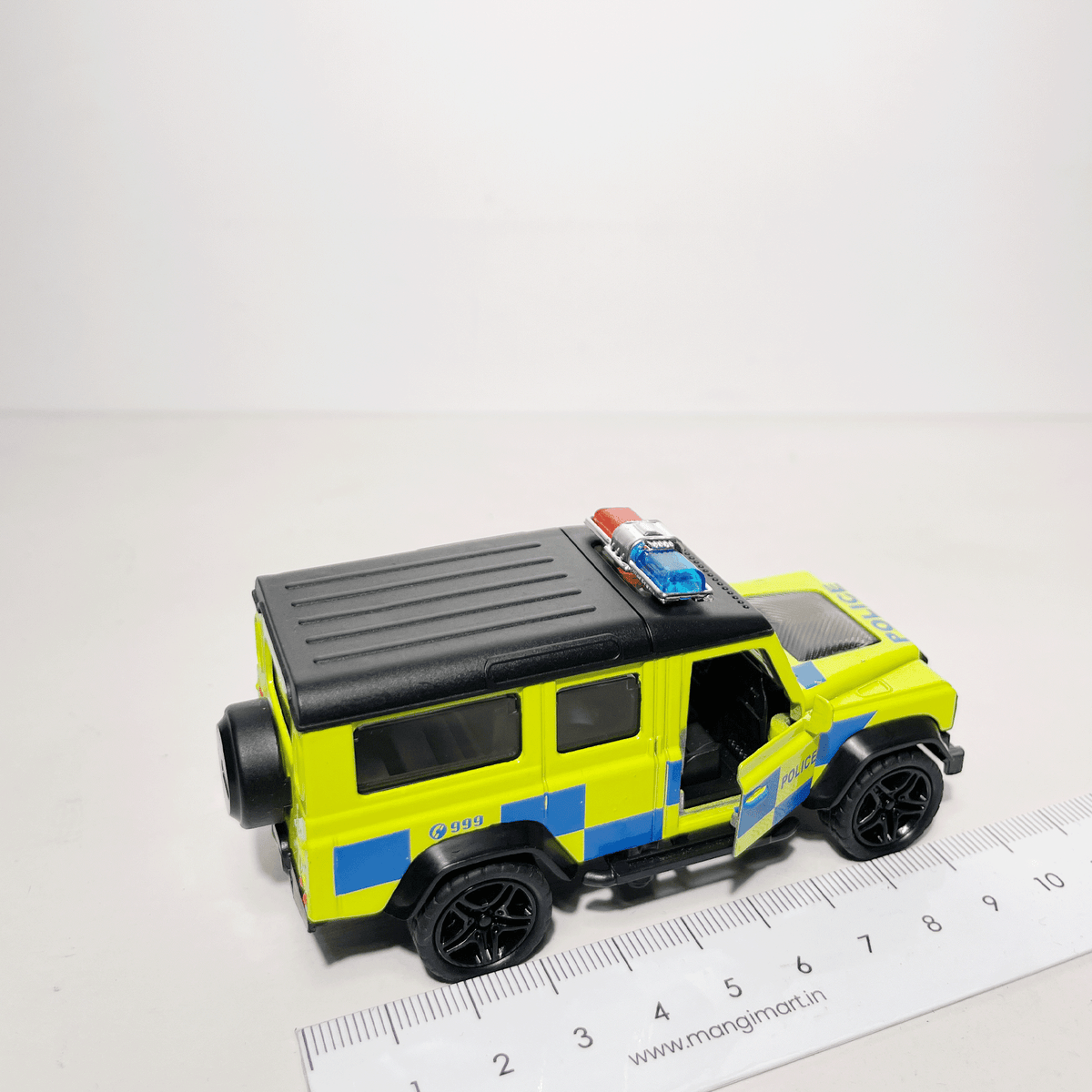 1:43 Defender Police Limr green