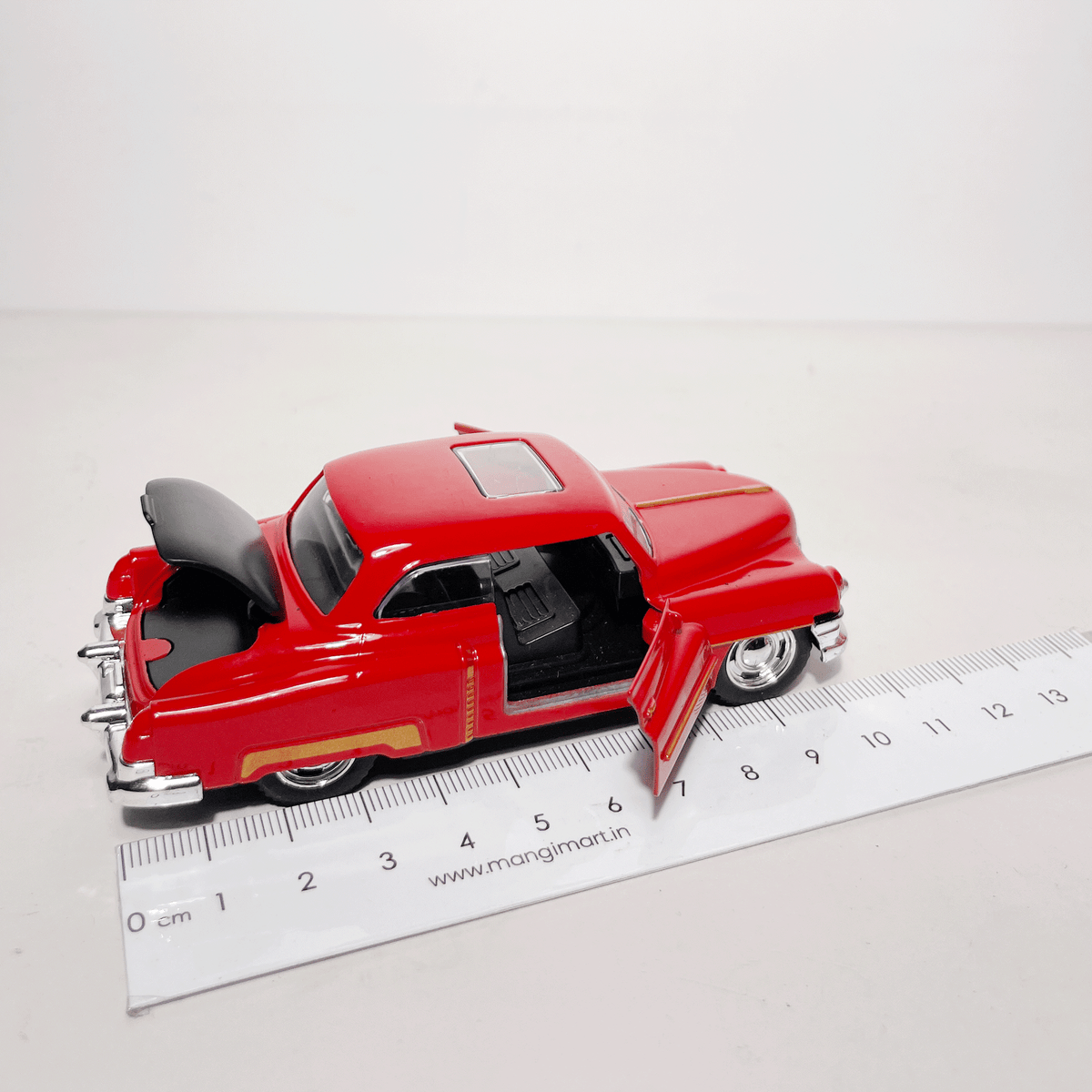 1:43 Cadillac Red
