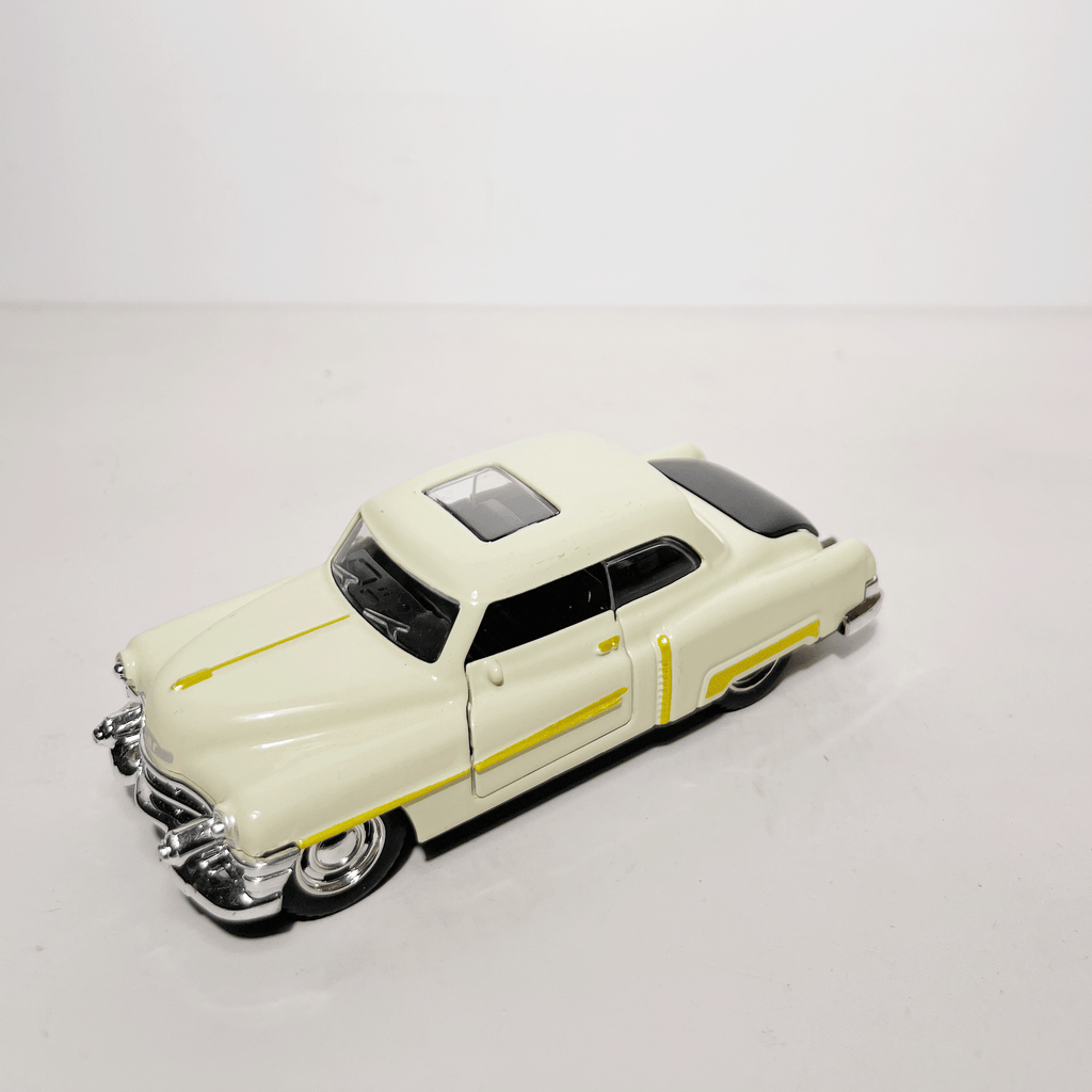 1:43 Cadillac Cream