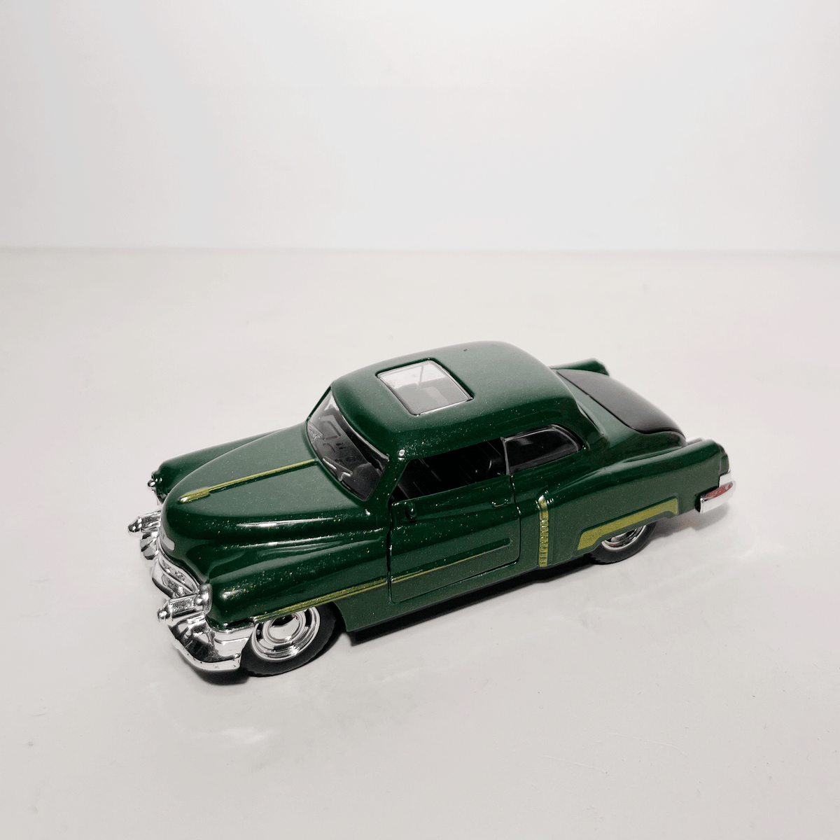 1:43 Cadillac Green