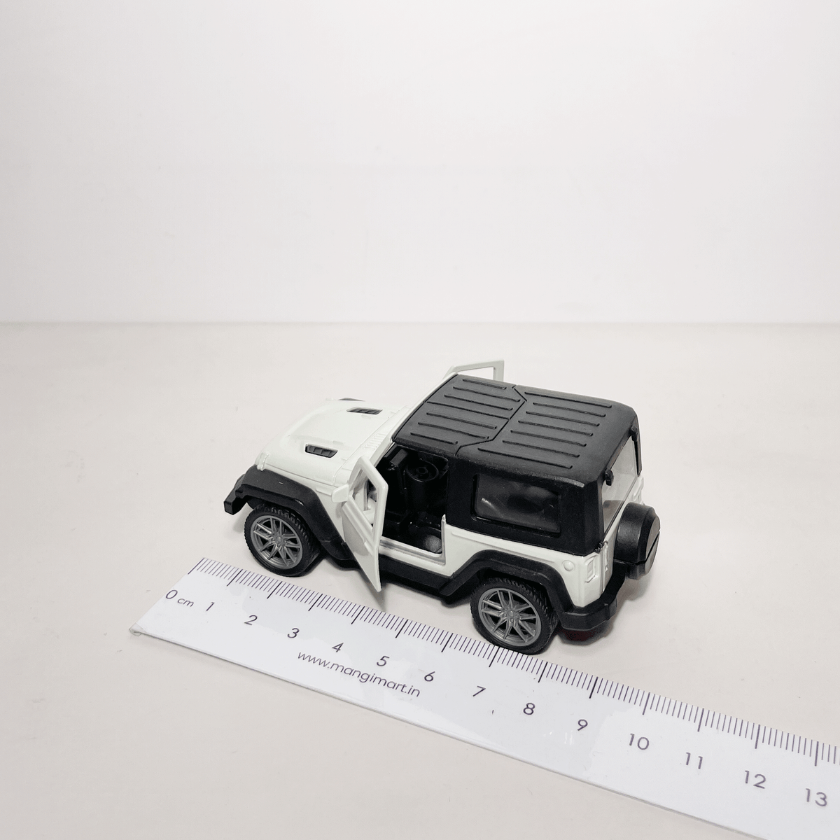 1:43 Thaar White