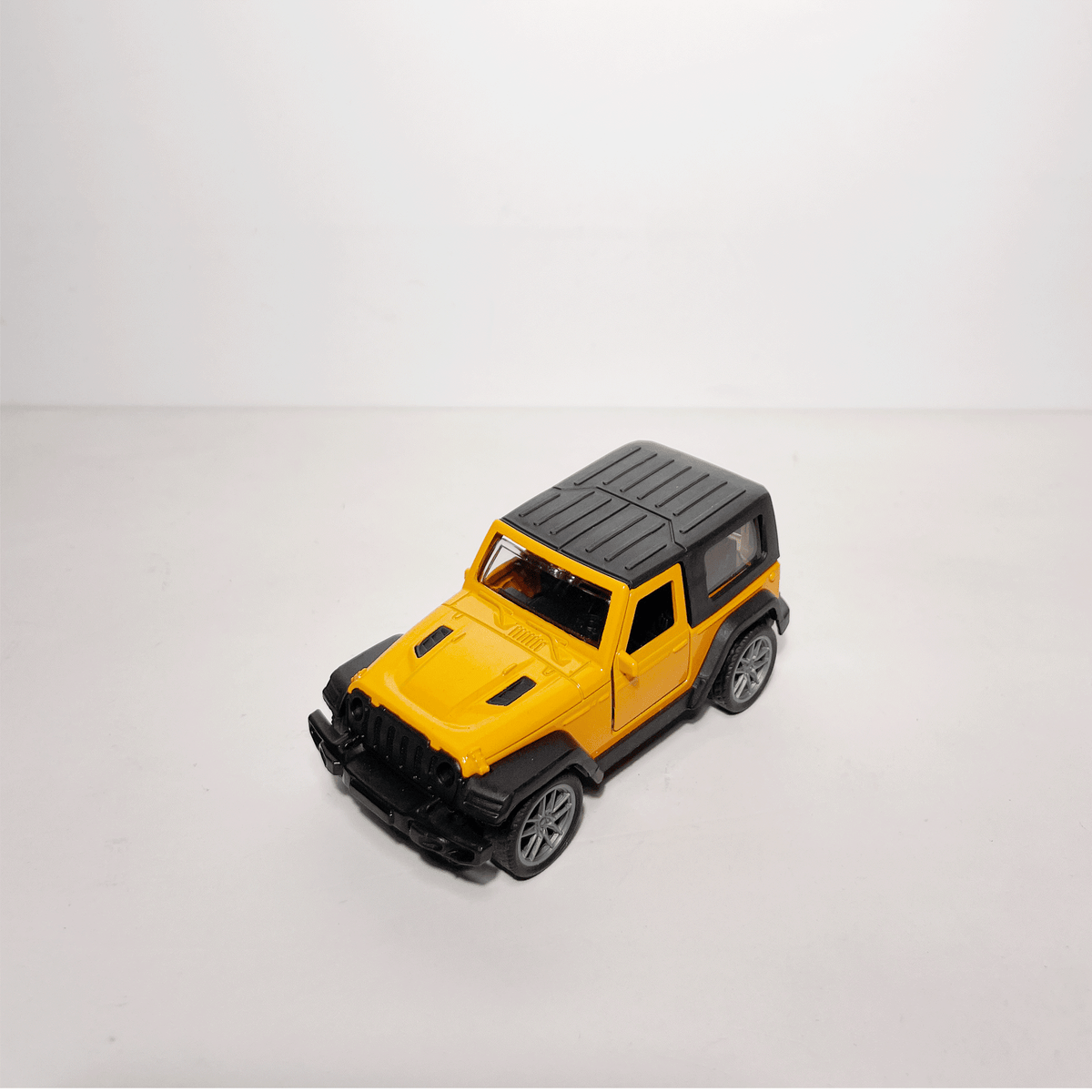 1:43 Thaar Orange