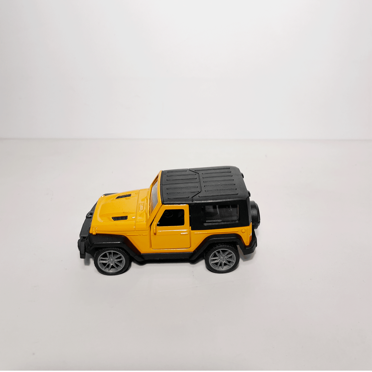 1:43 Thaar Orange