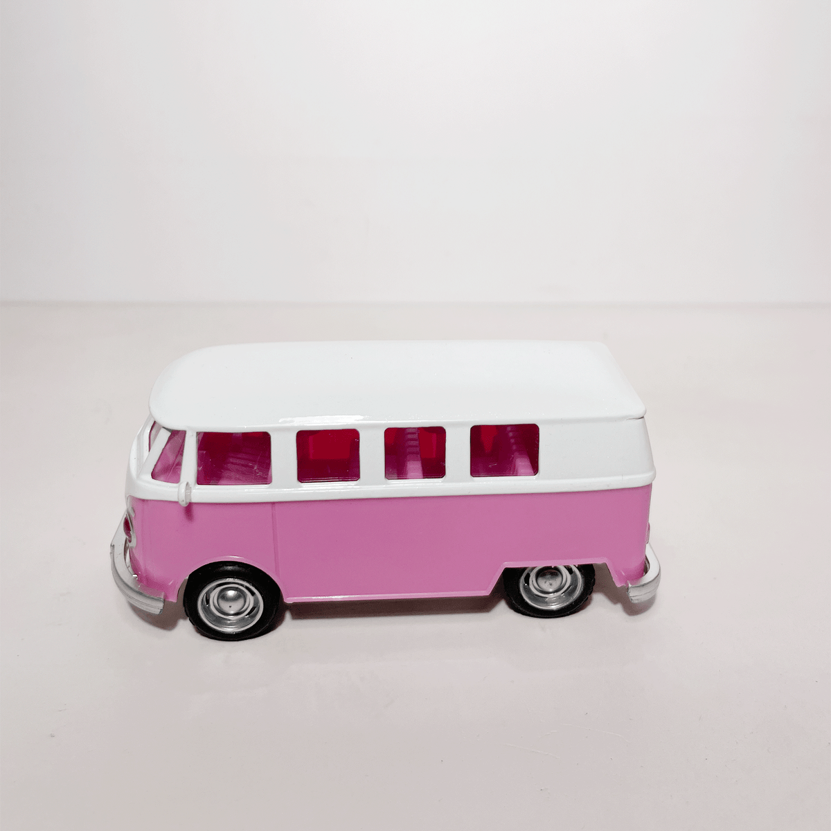 1:43 VW Van Pink