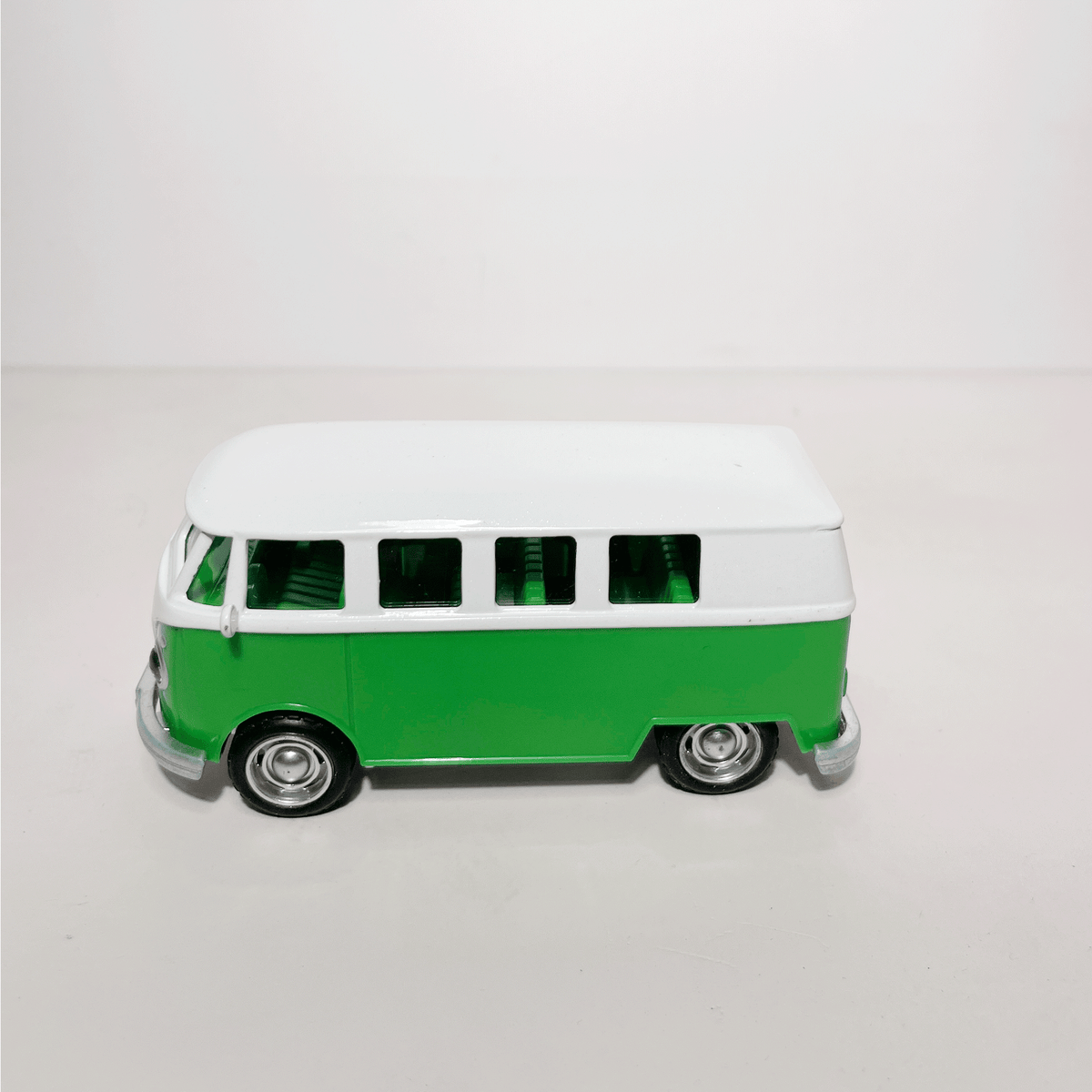 1:43 VW Van Green