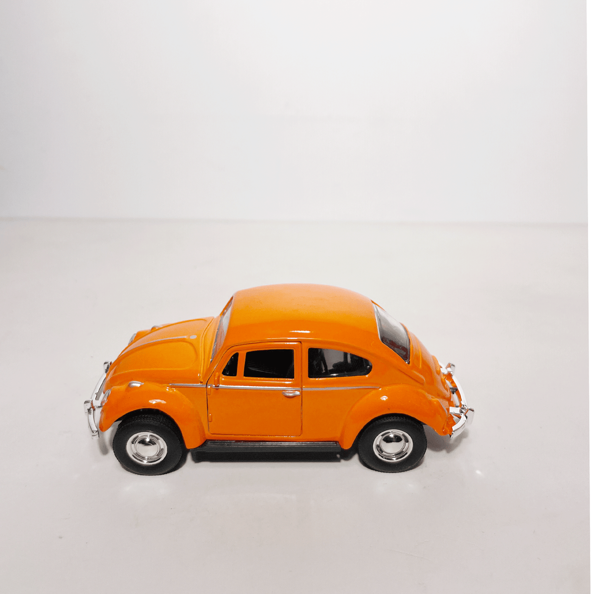 1:43 Beetlle Orange