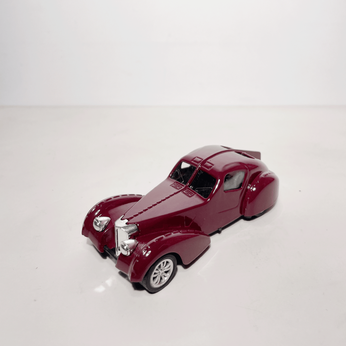 1:43 Vintage Classic Coupe