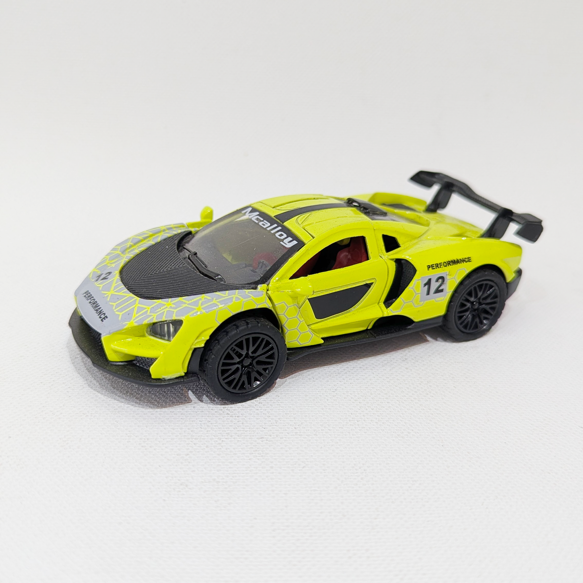 1:36 CarbonWave GT Coupe