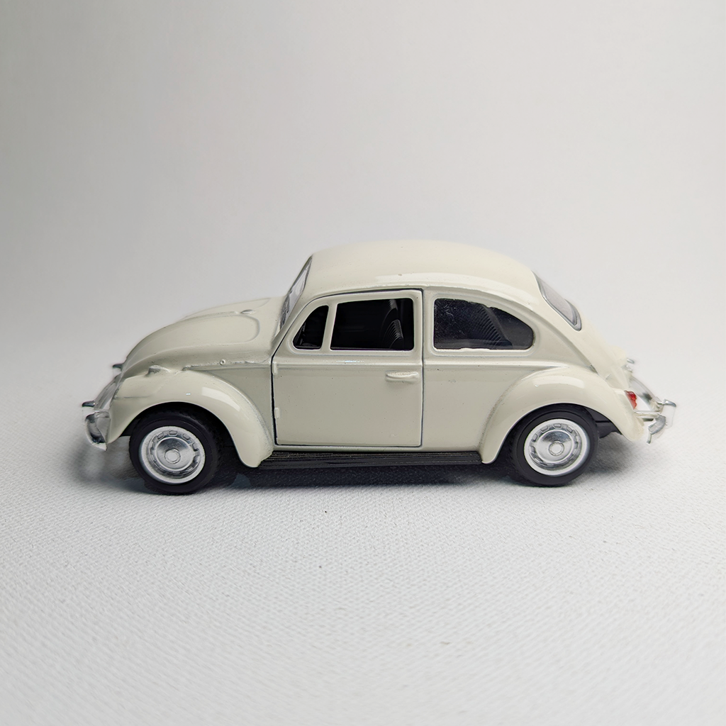 1:36 Beetle Metal Diecast Car Cream