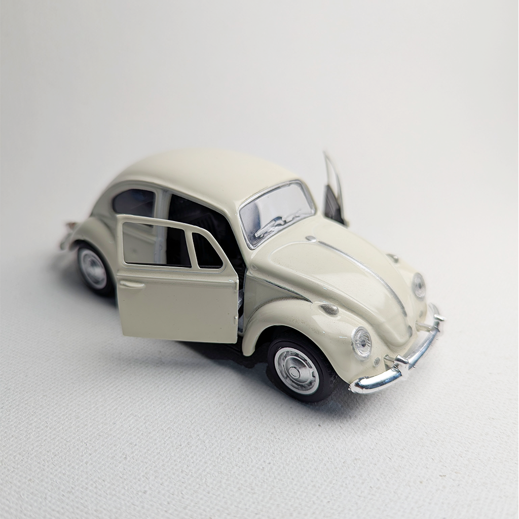 1:36 Beetle Metal Diecast Car Cream