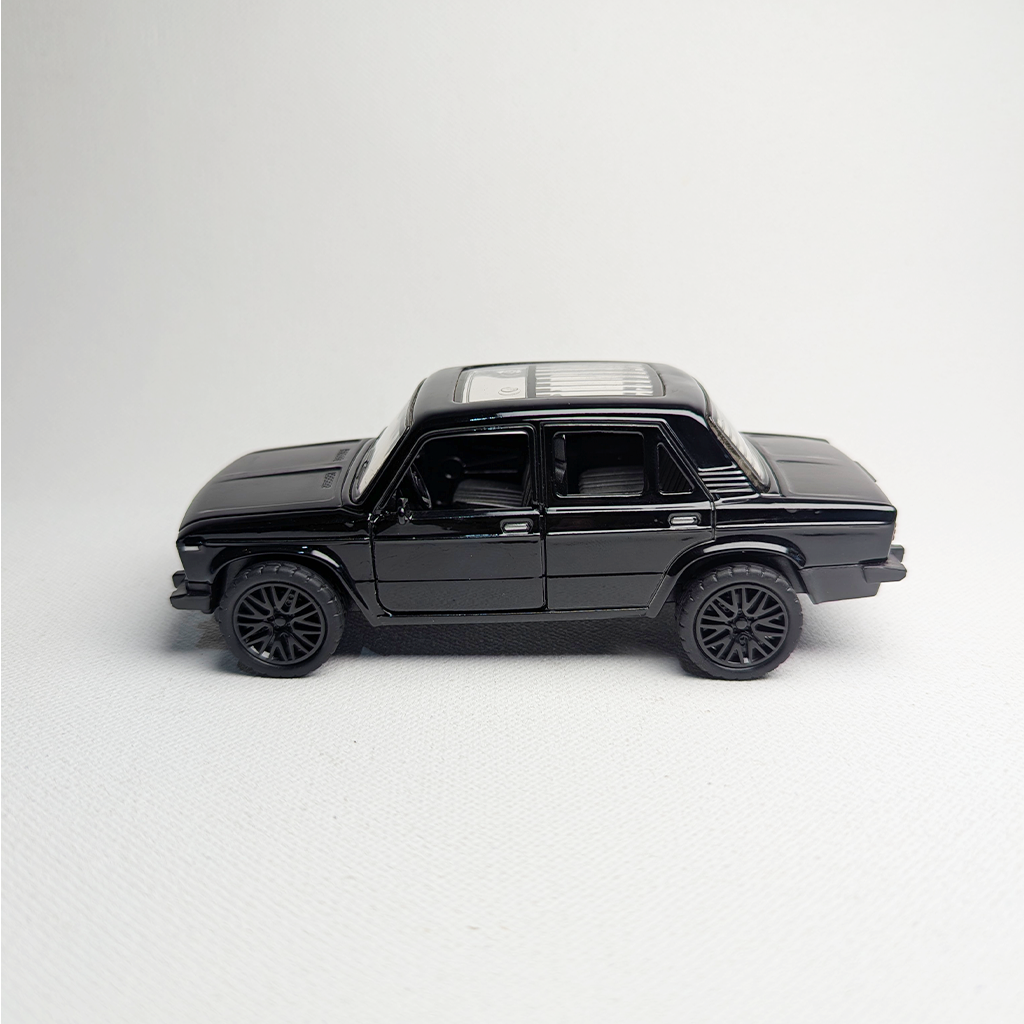 1:36 Lada Metal Diecast Car Black