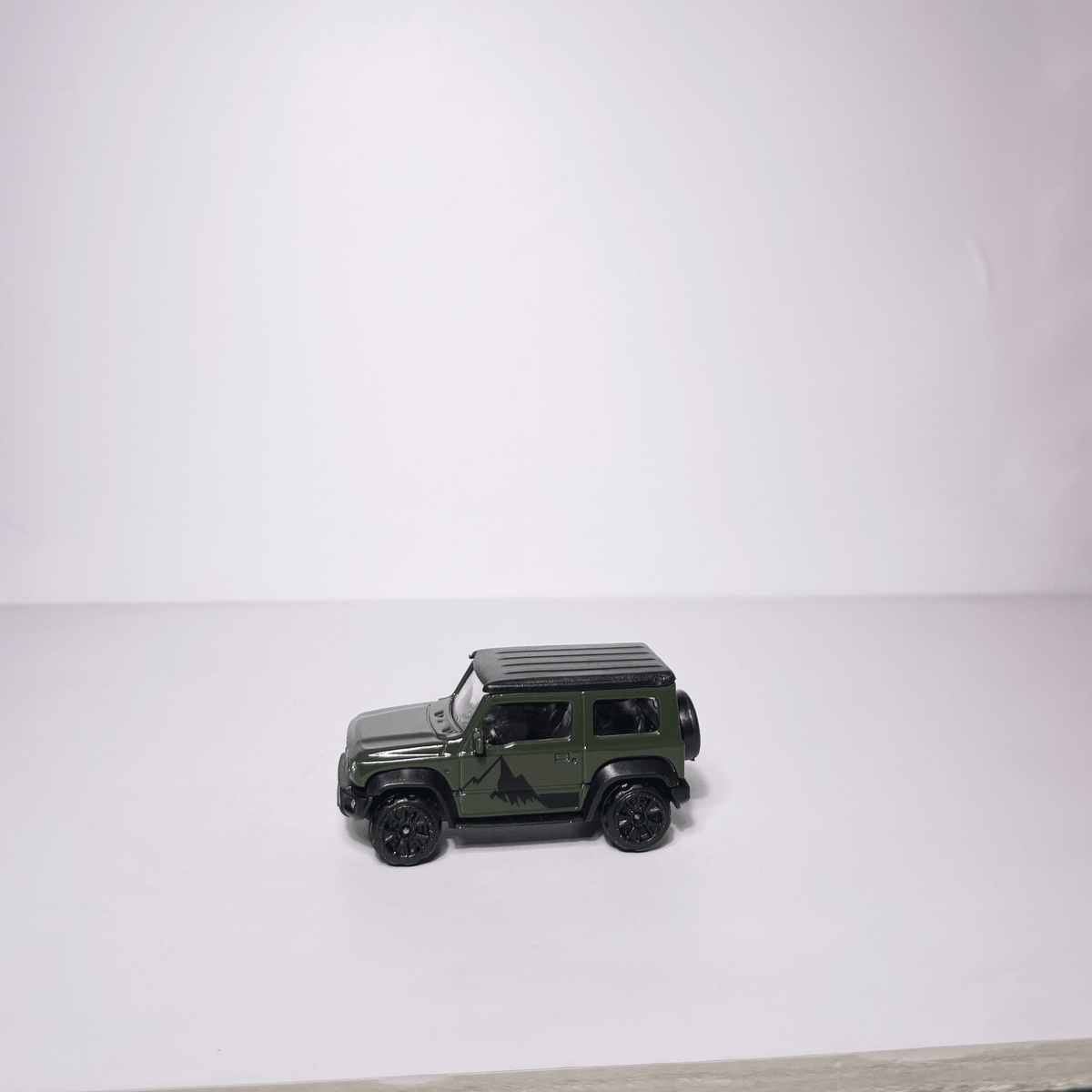 1:64 Jimny Miltary Green