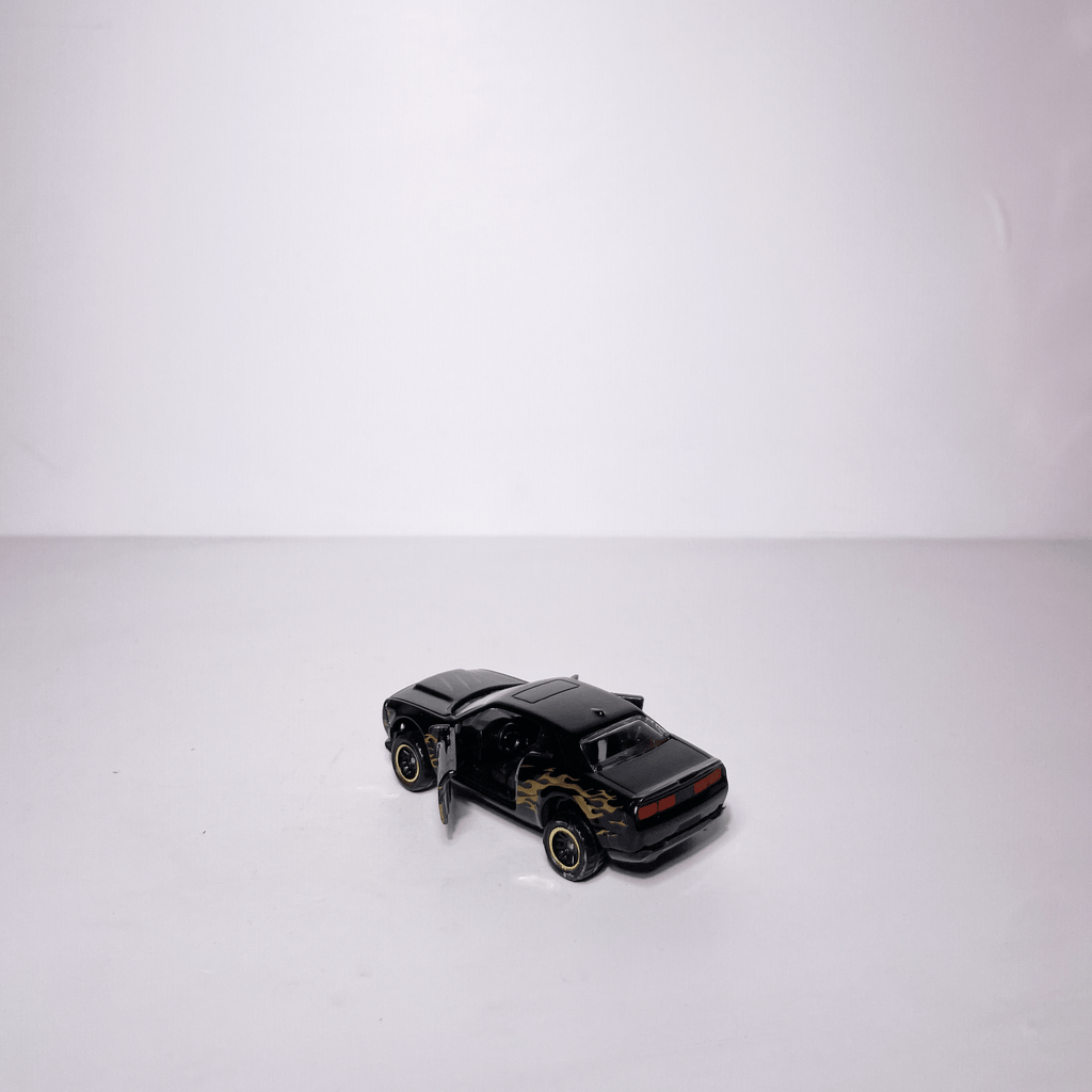1:64 Dodge Black Panther