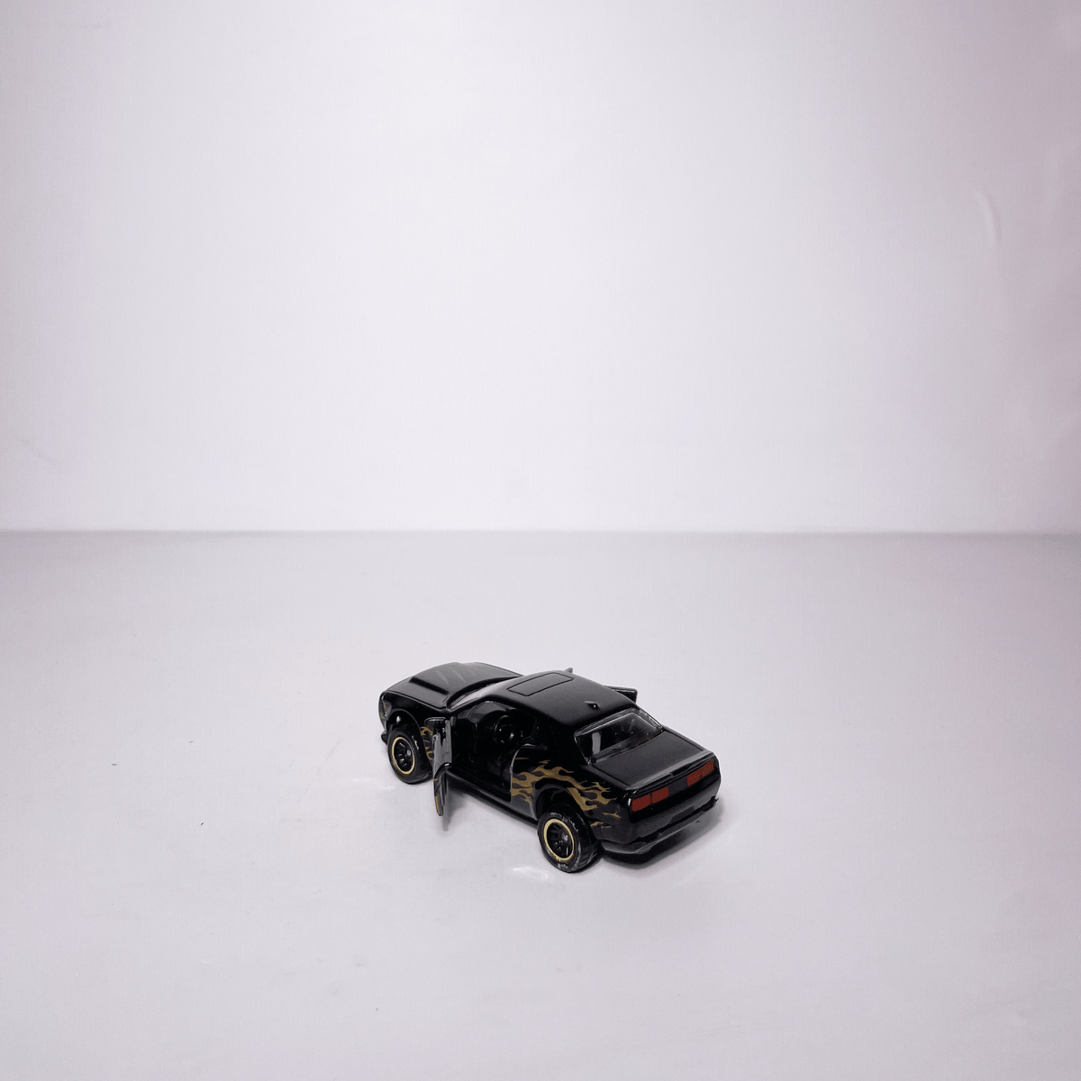 1:64 Dodge Black Panther