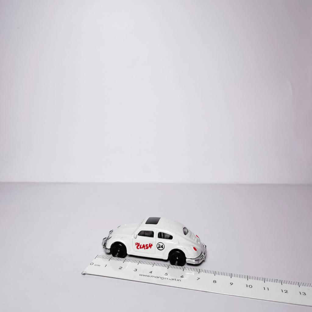 1:64 Beetle White
