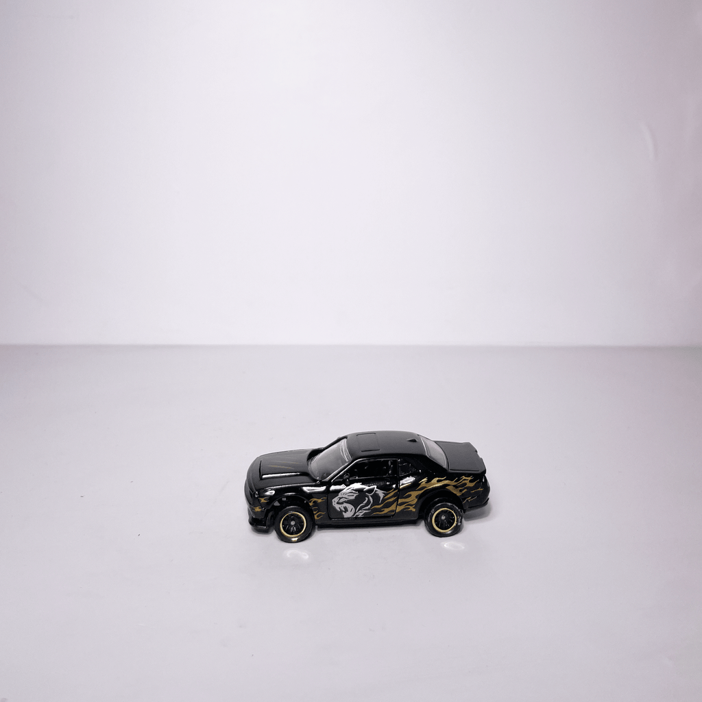 1:64 Dodge Black Panther
