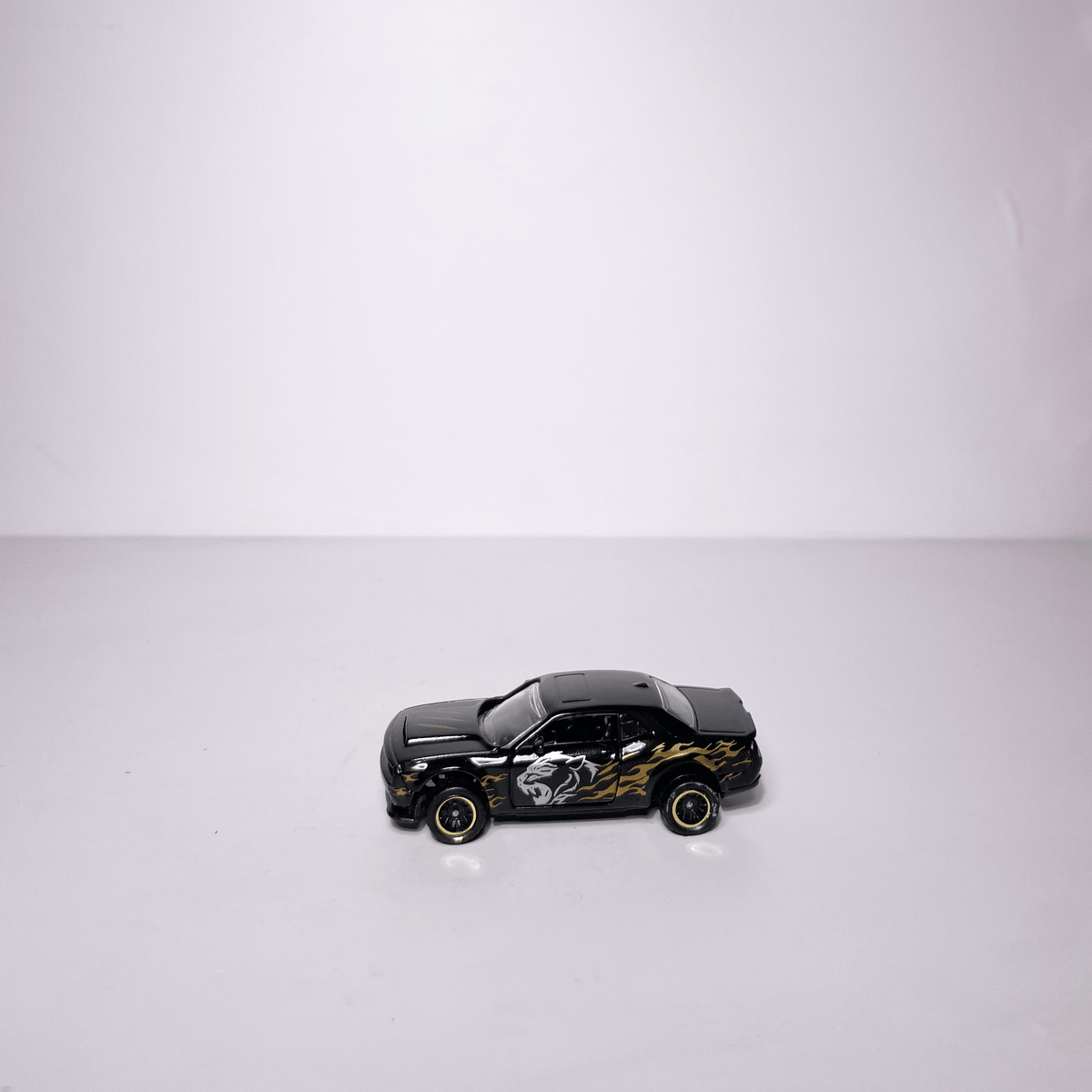 1:64 Dodge Black Panther