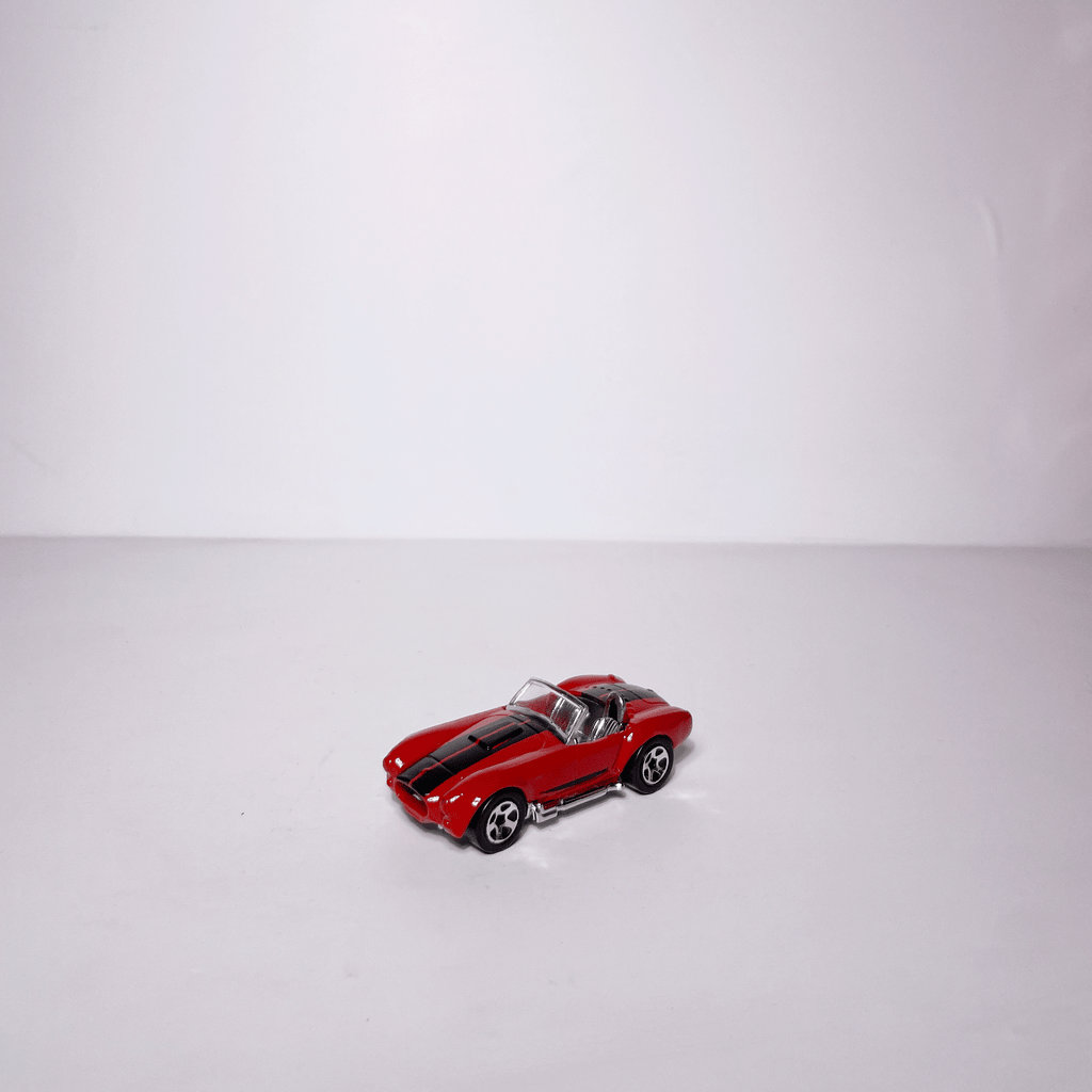 1:64 Cobra Red