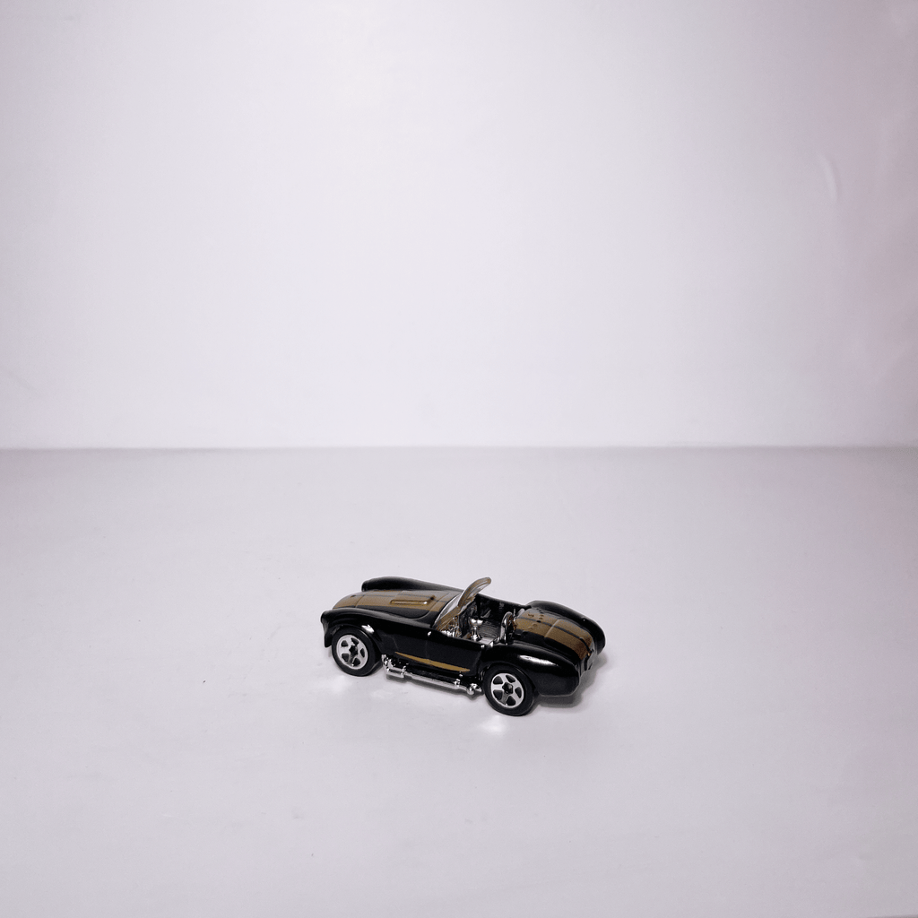 1:64 Cobra Black