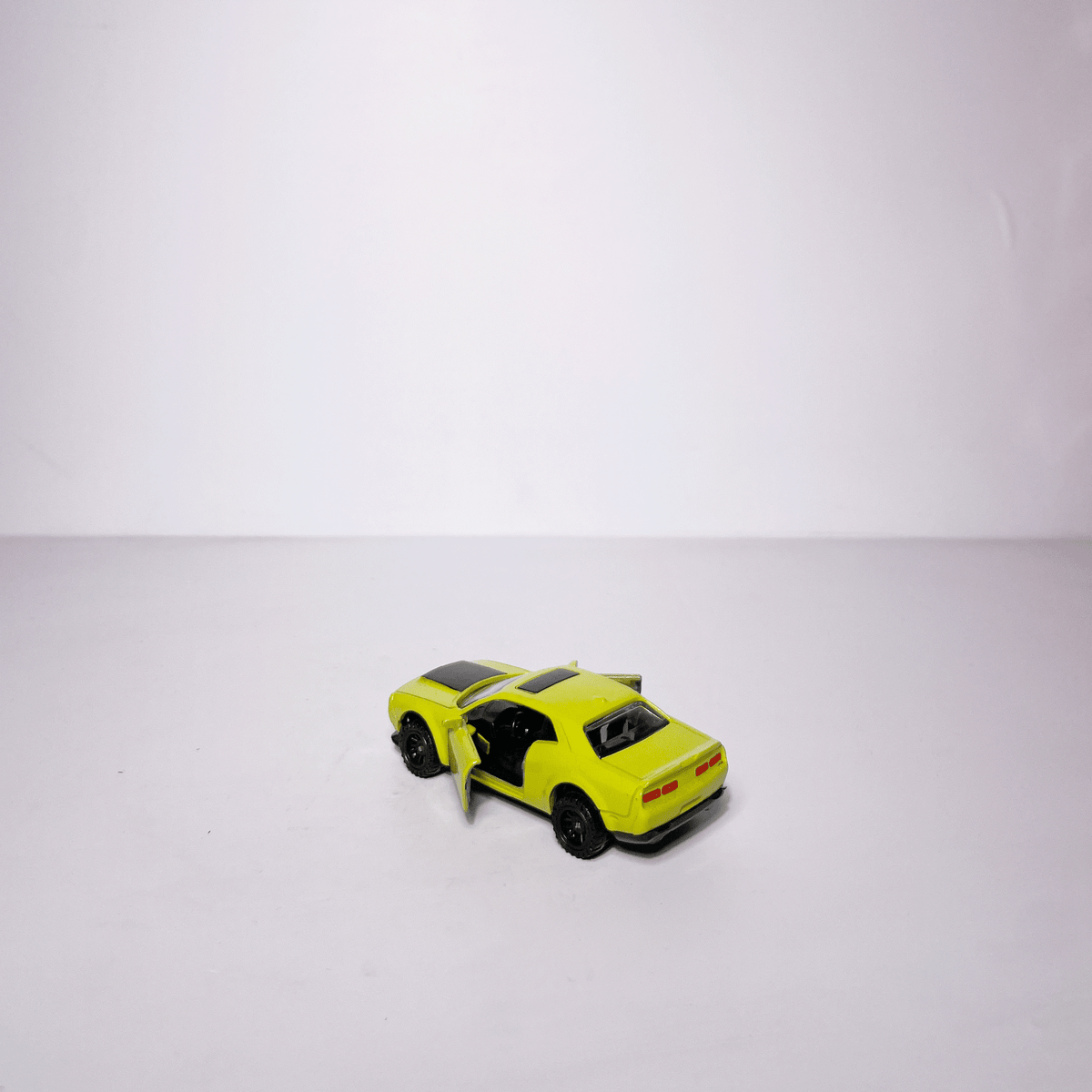 1:64 Dodge Lime Green