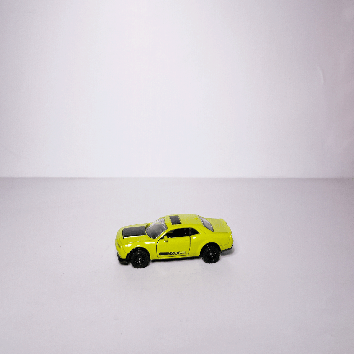 1:64 Dodge Lime Green