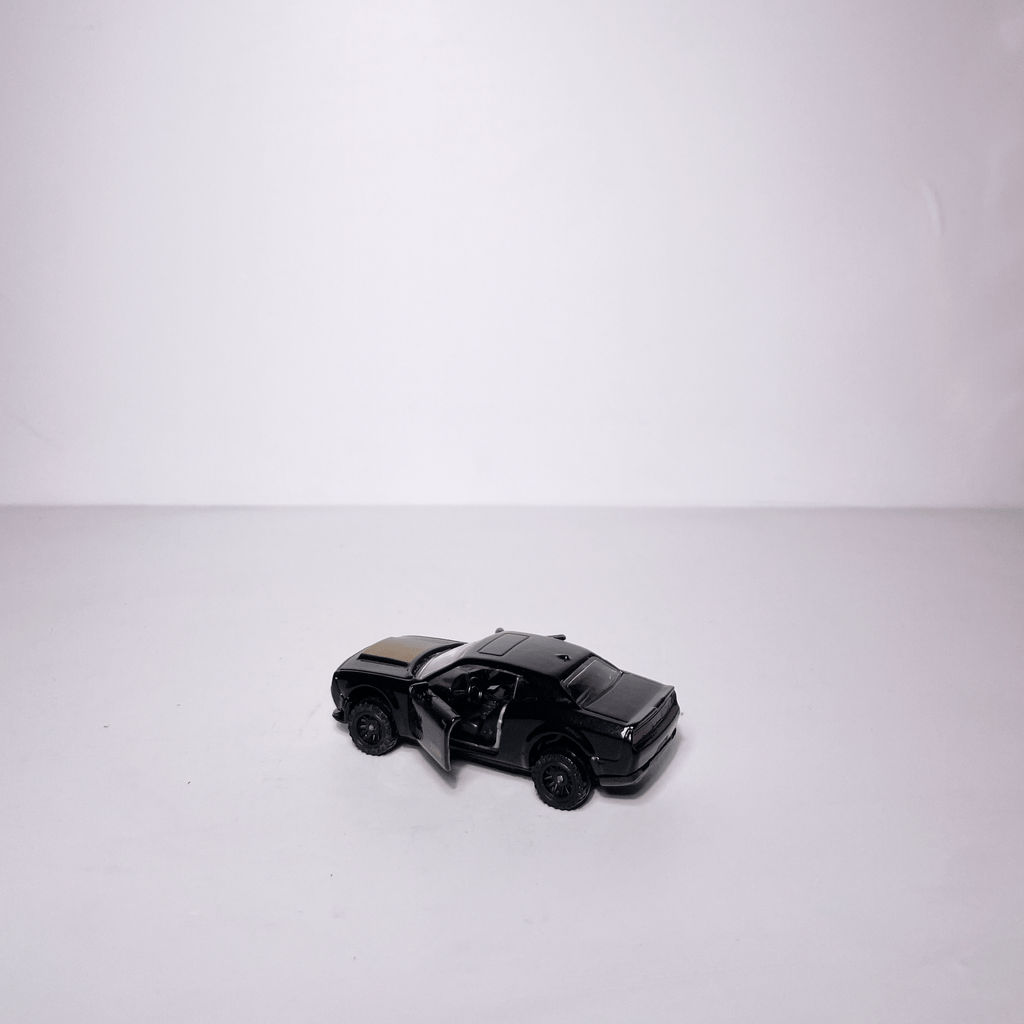 1:64 Dodge Black
