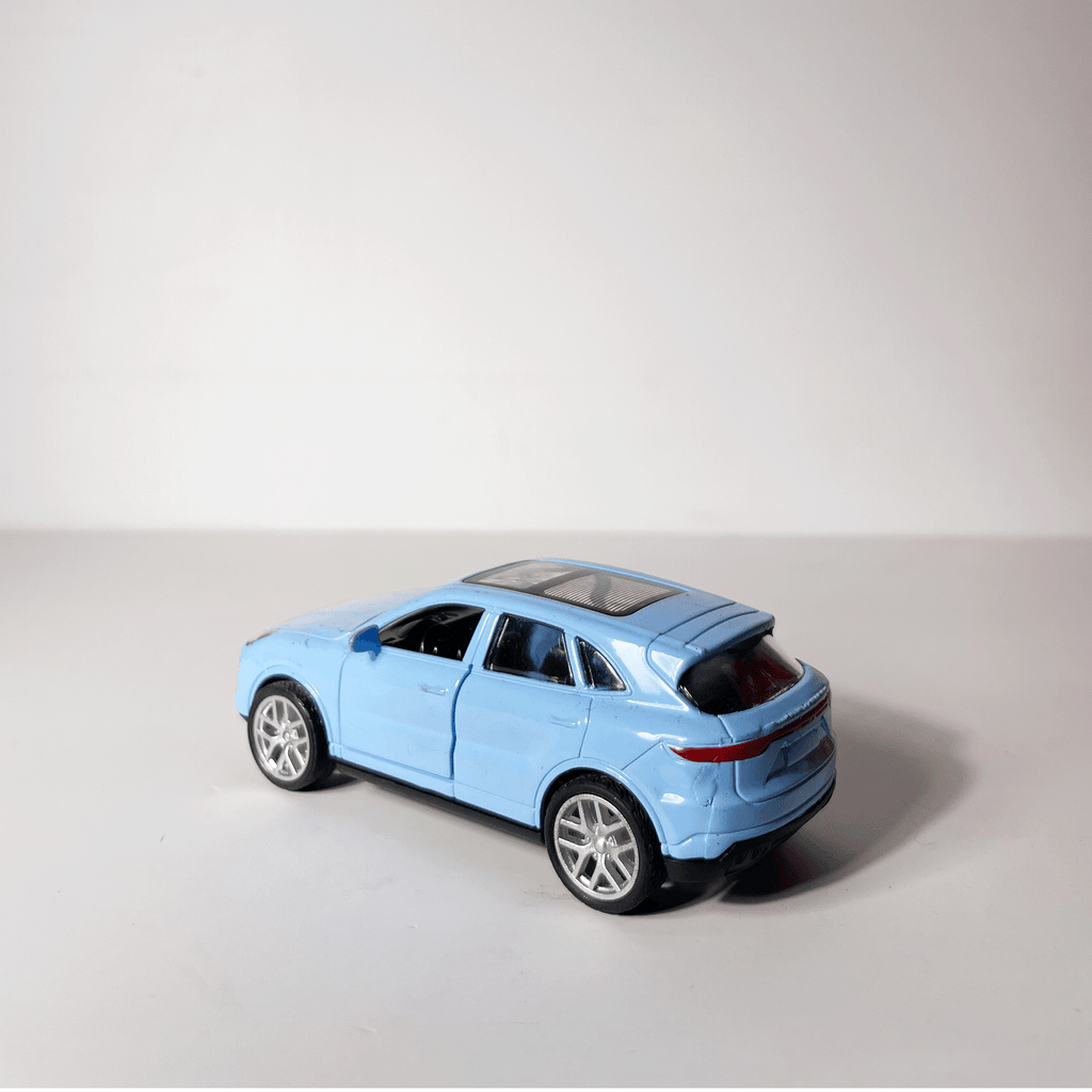 1:43 Porche kayne Metal Diecast Car Blue