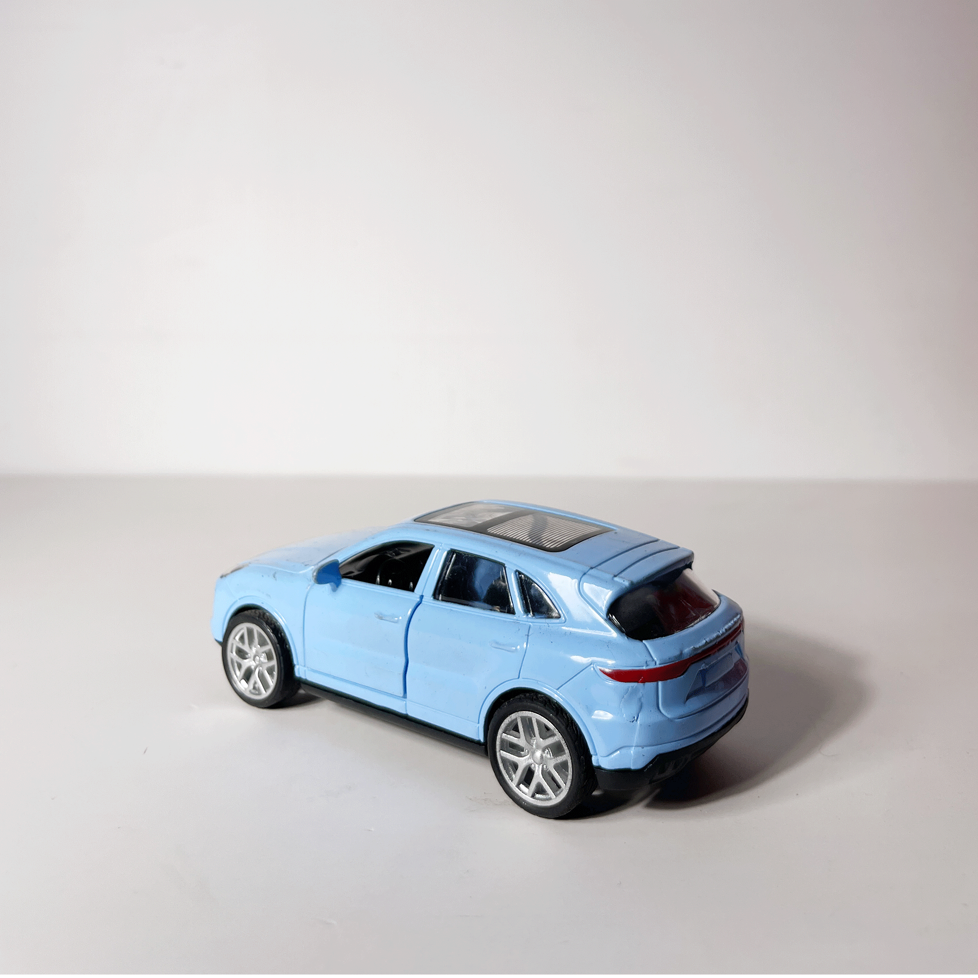 1:43 Porche kayne Metal Diecast Car Blue