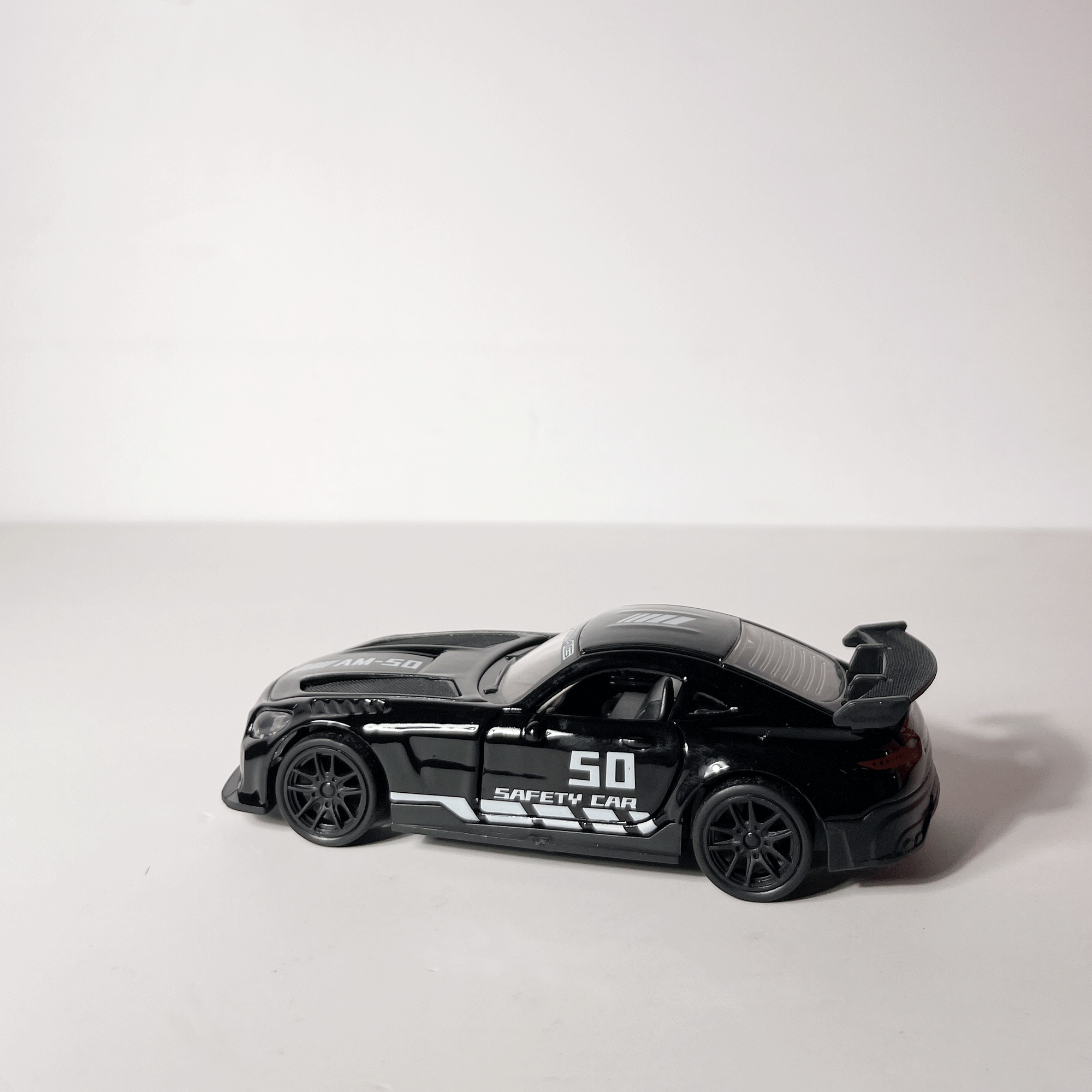 1:43 AMG Black 2026