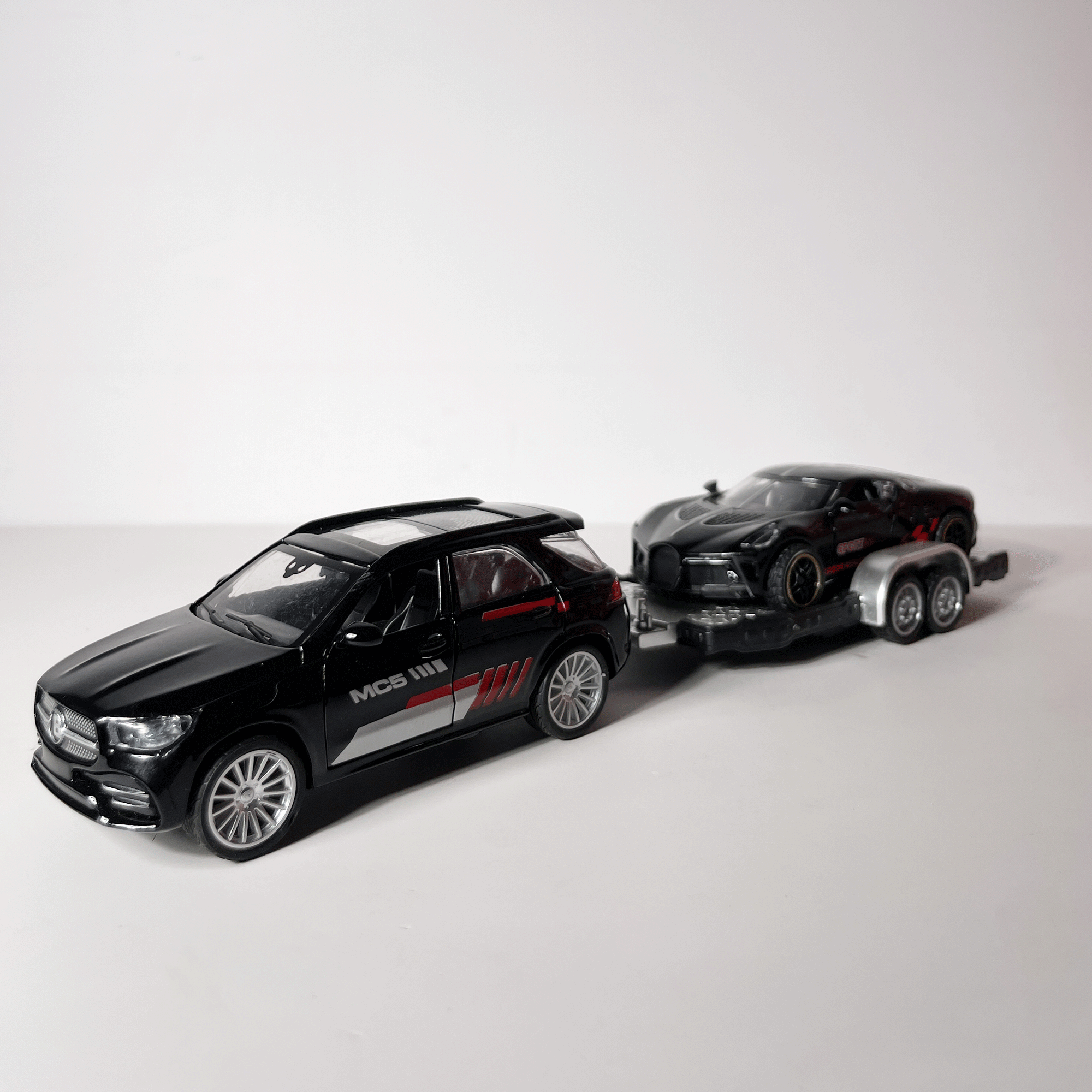 1:43 Black SUV with Hypercar Trailer Diecast Model Car Set