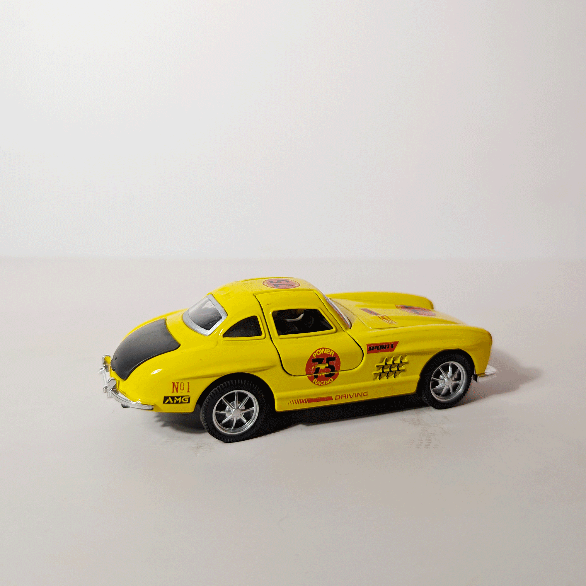 1:36 Benz SLS Yellow with Graphics