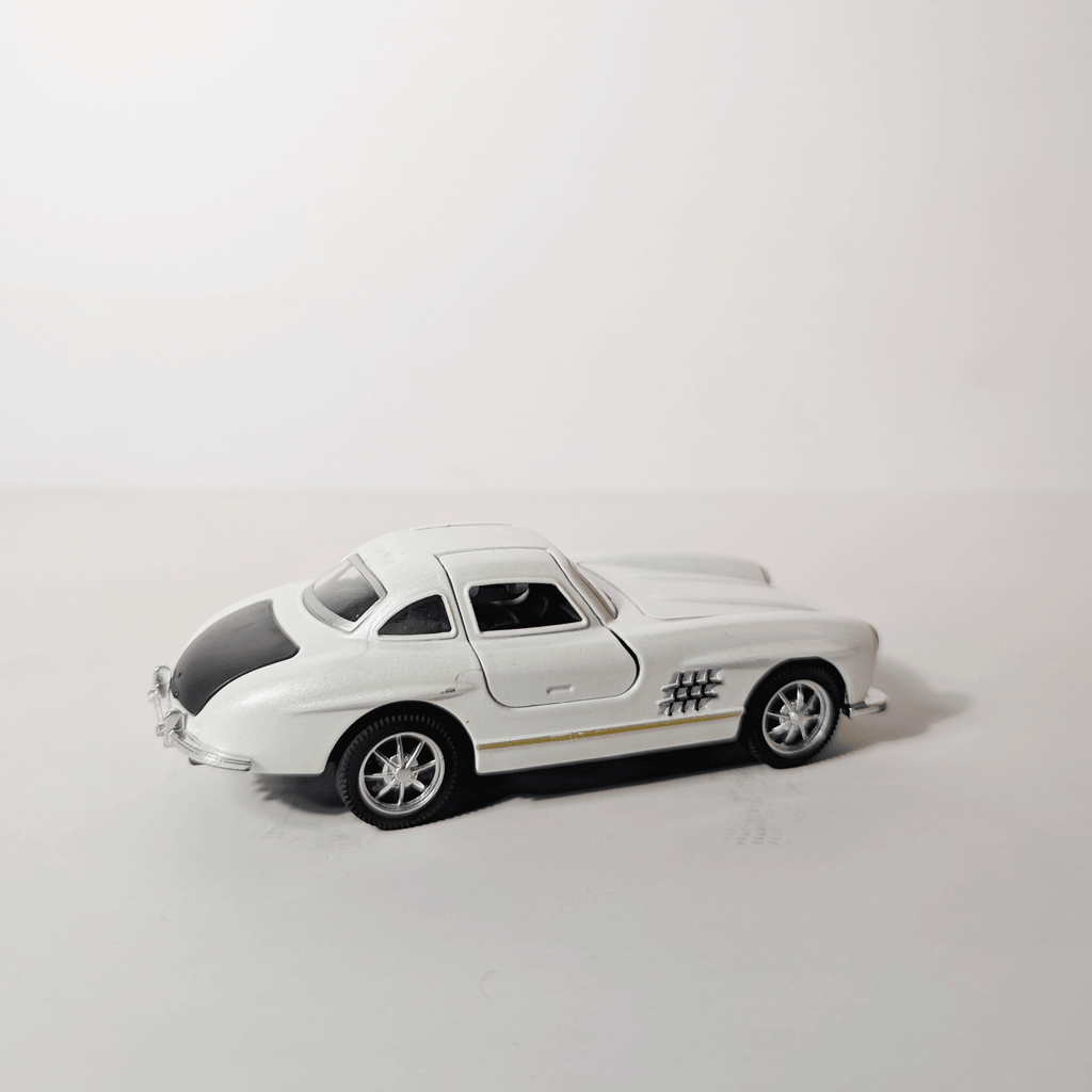 1:36 Benz SLS White