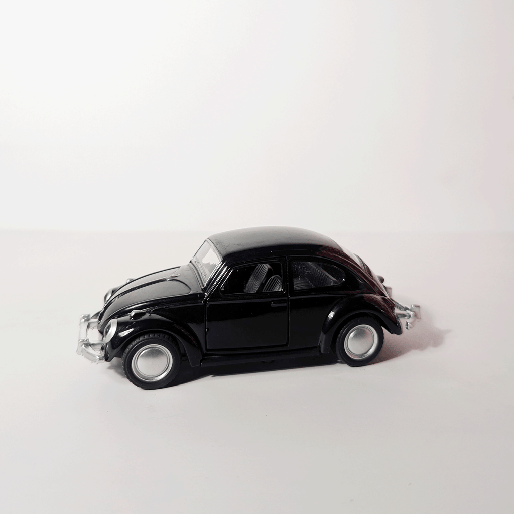 1:36 Beetle Black