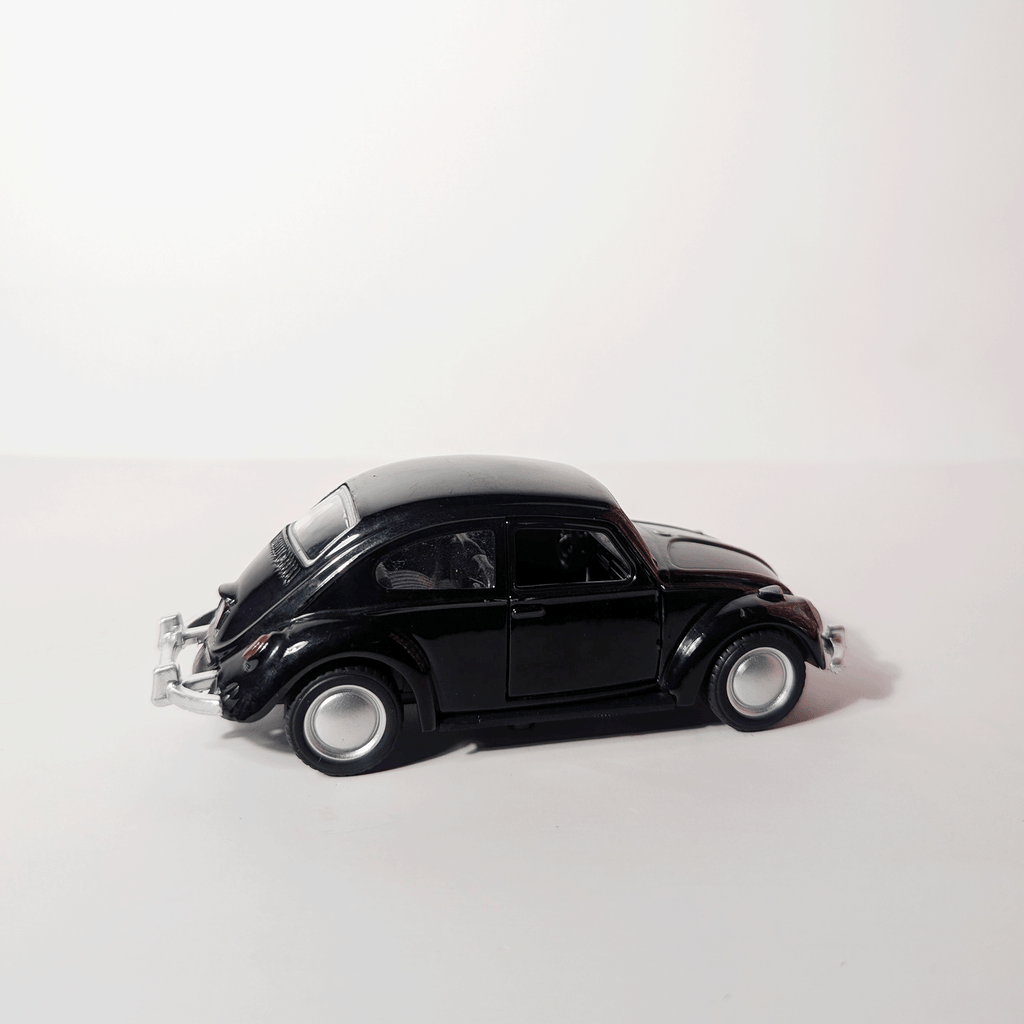1:36 Beetle Black