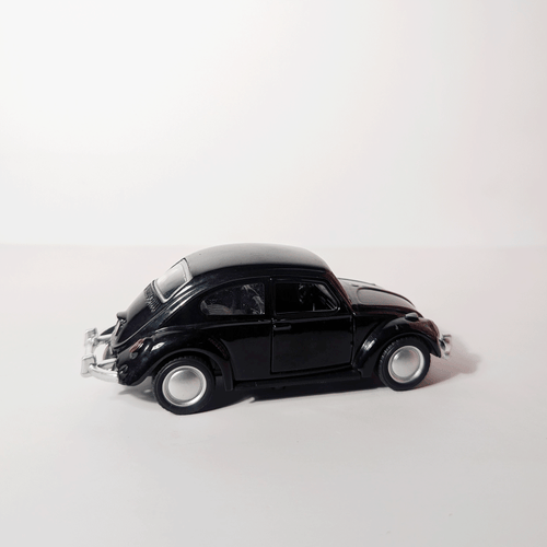 1:36 Beetle Black